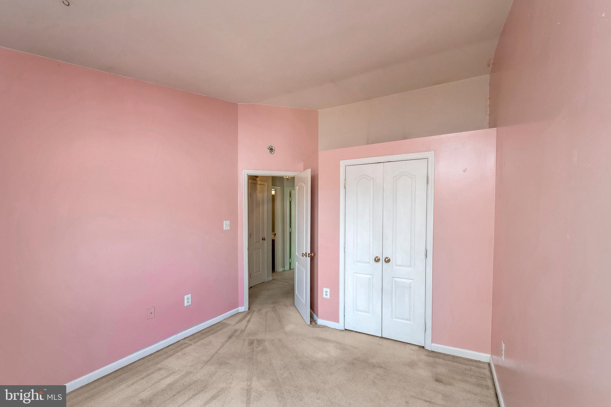 GUNSTON CORNER - Residential