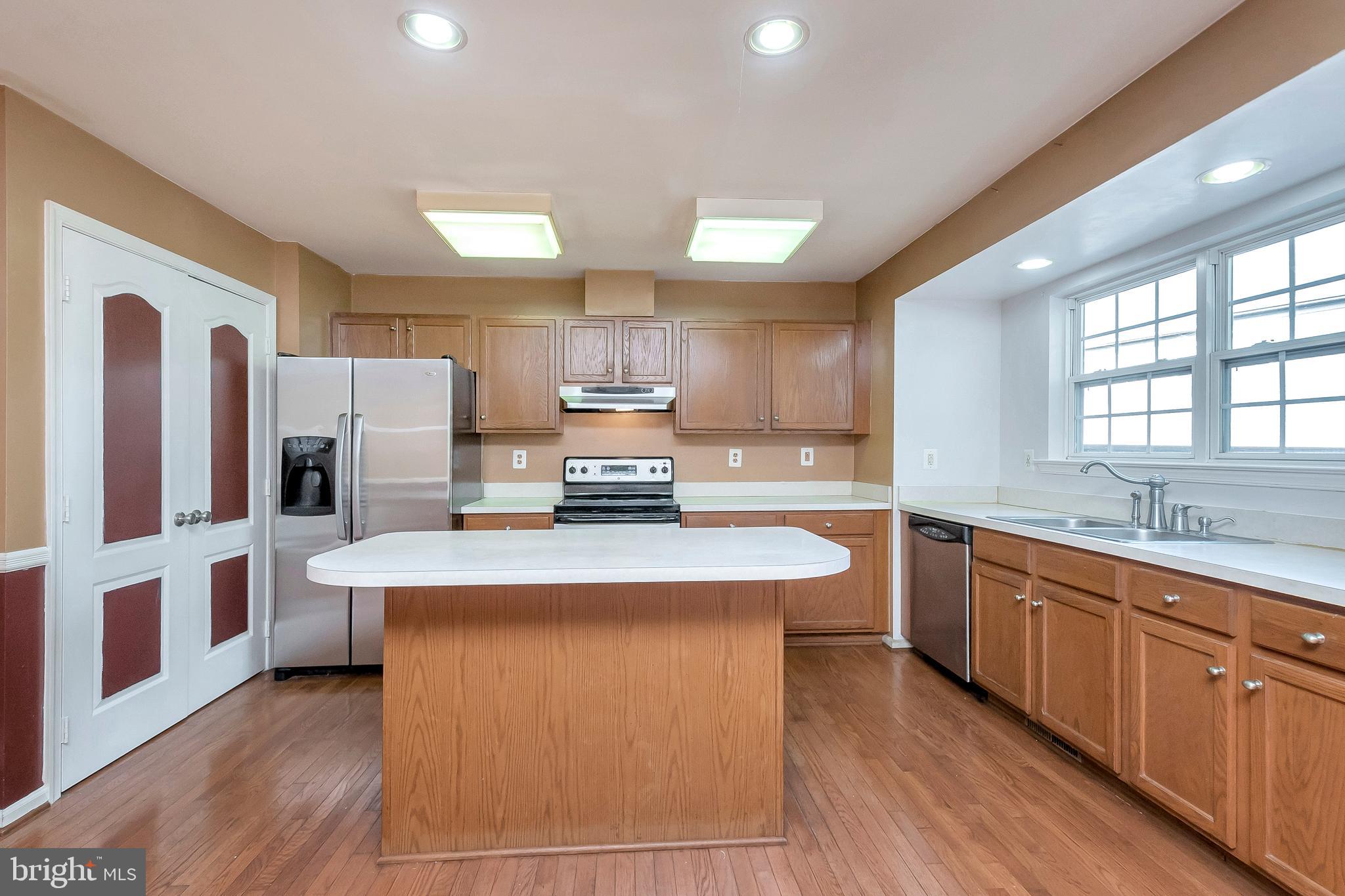 GUNSTON CORNER - Residential