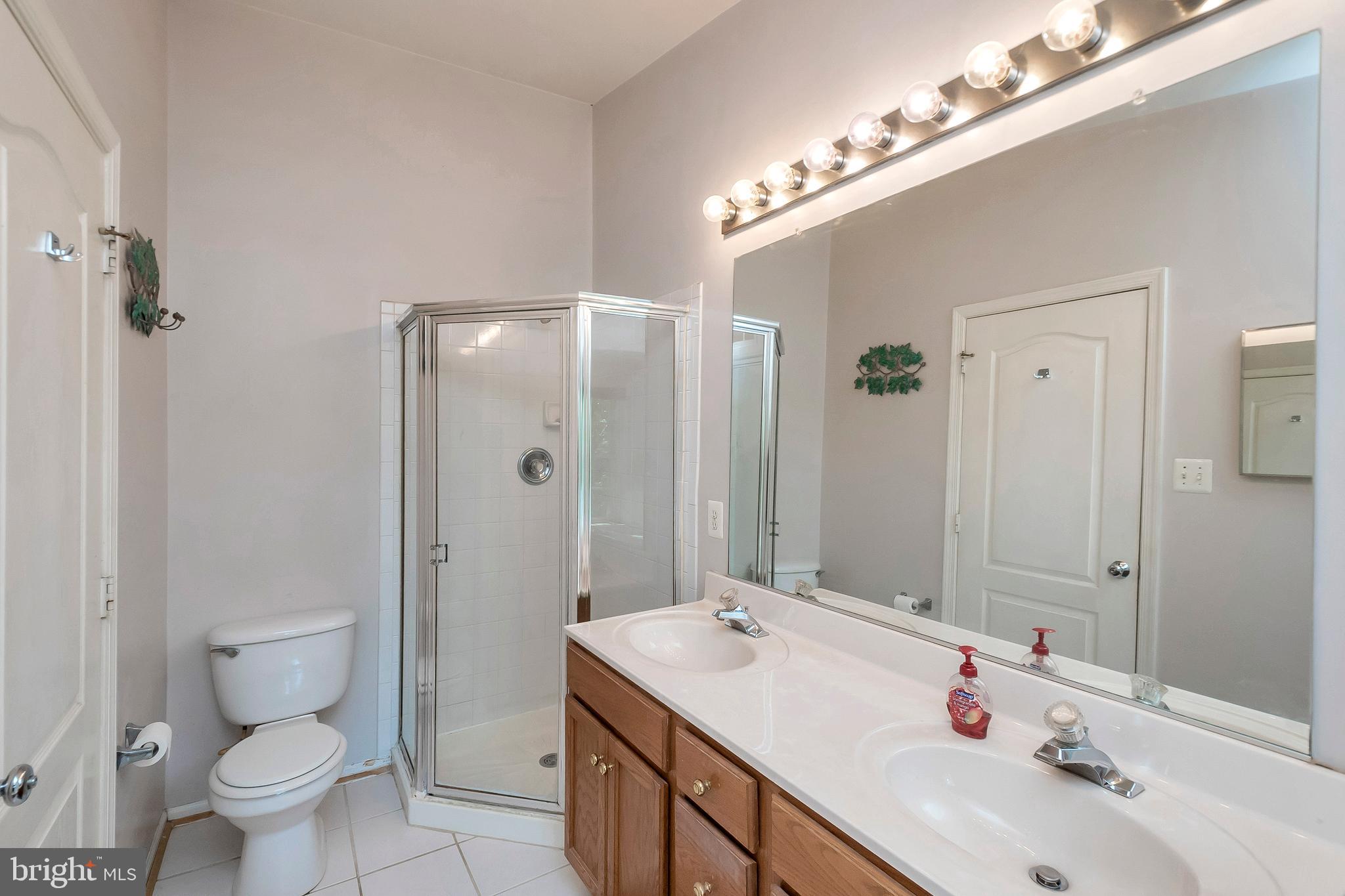 GUNSTON CORNER - Residential