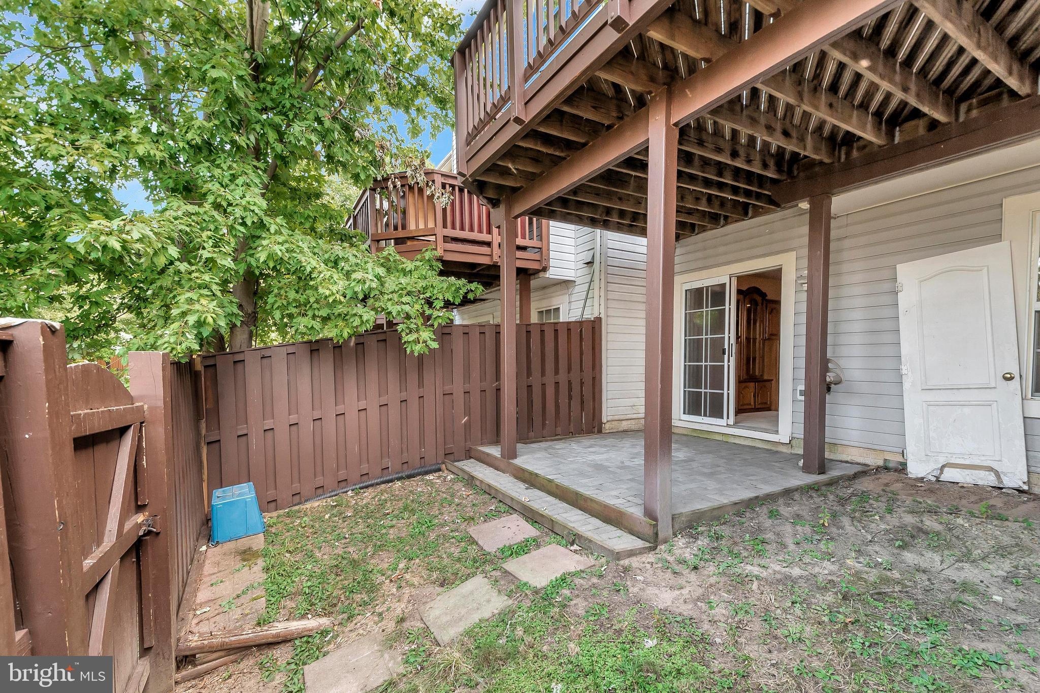 GUNSTON CORNER - Residential