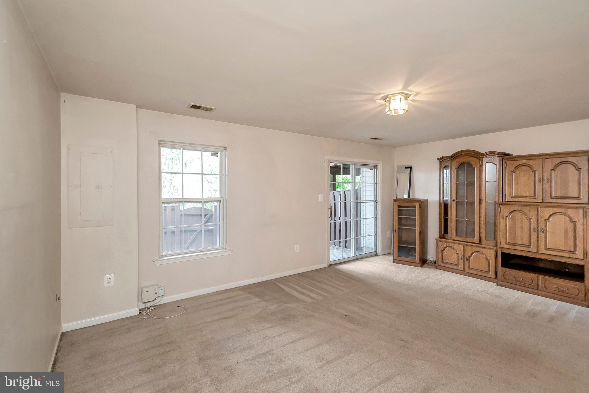 GUNSTON CORNER - Residential