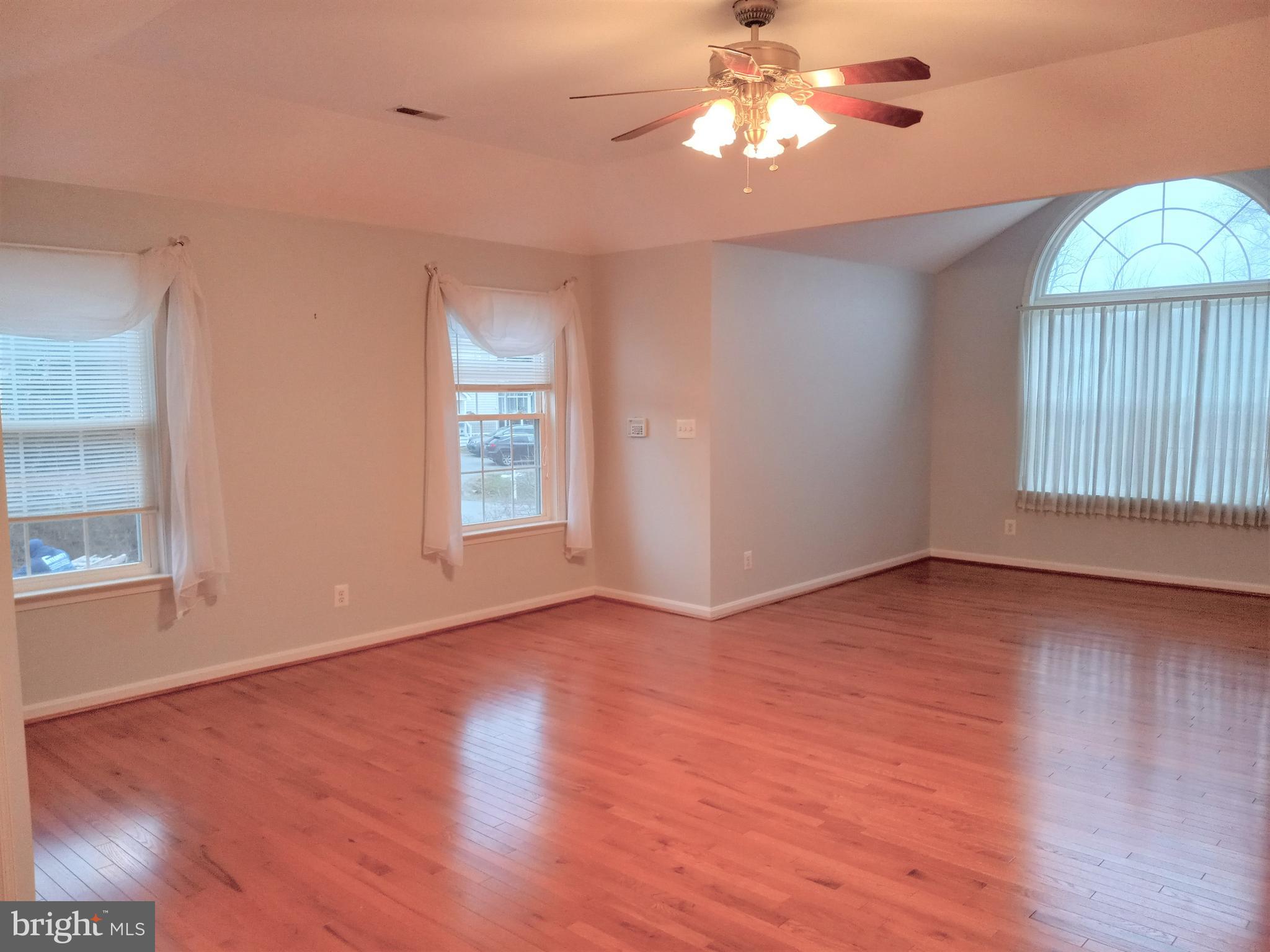 QUEENSBERRY - Residential