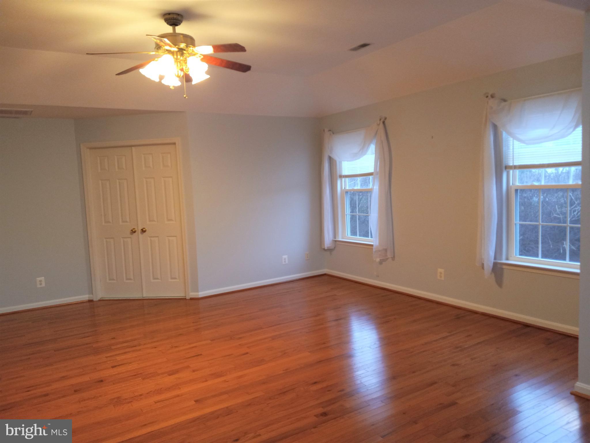 QUEENSBERRY - Residential