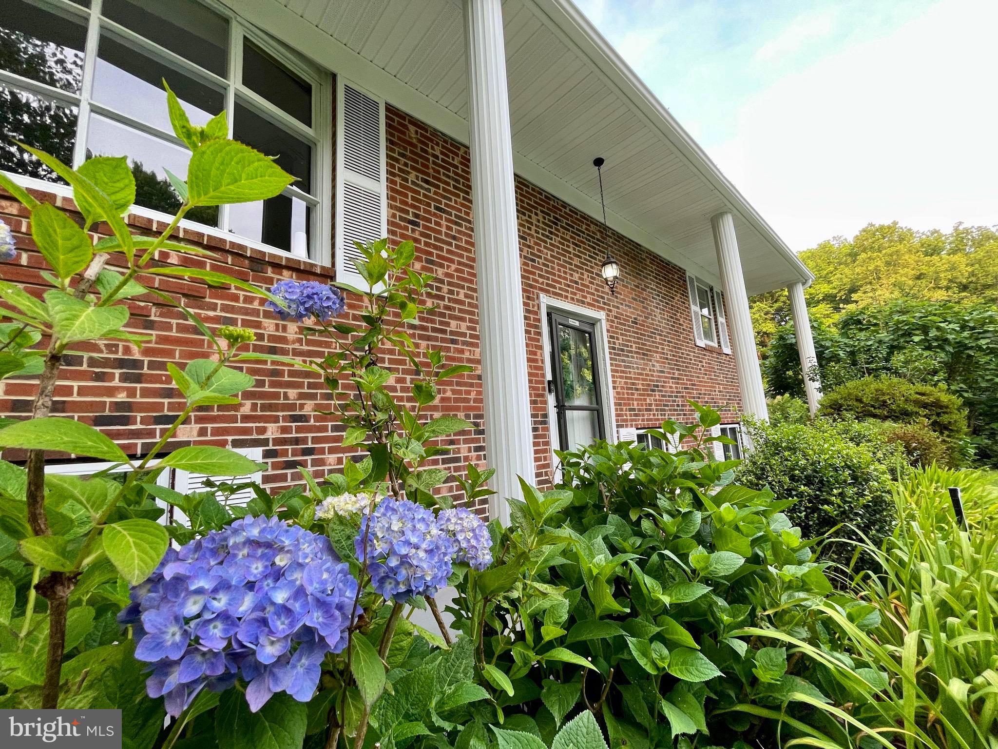 FORT WASHINGTON - Residential Lease