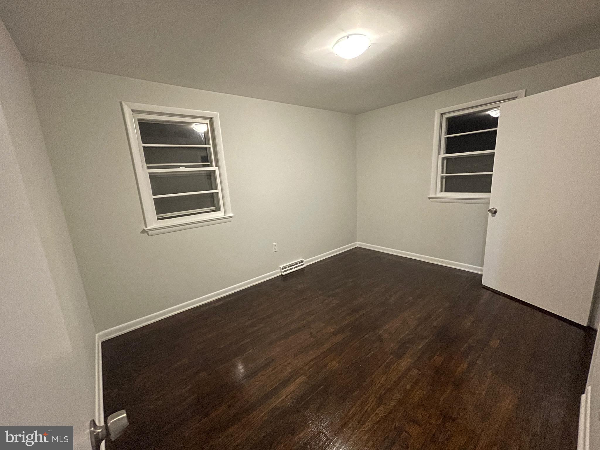 FORT WASHINGTON - Residential Lease