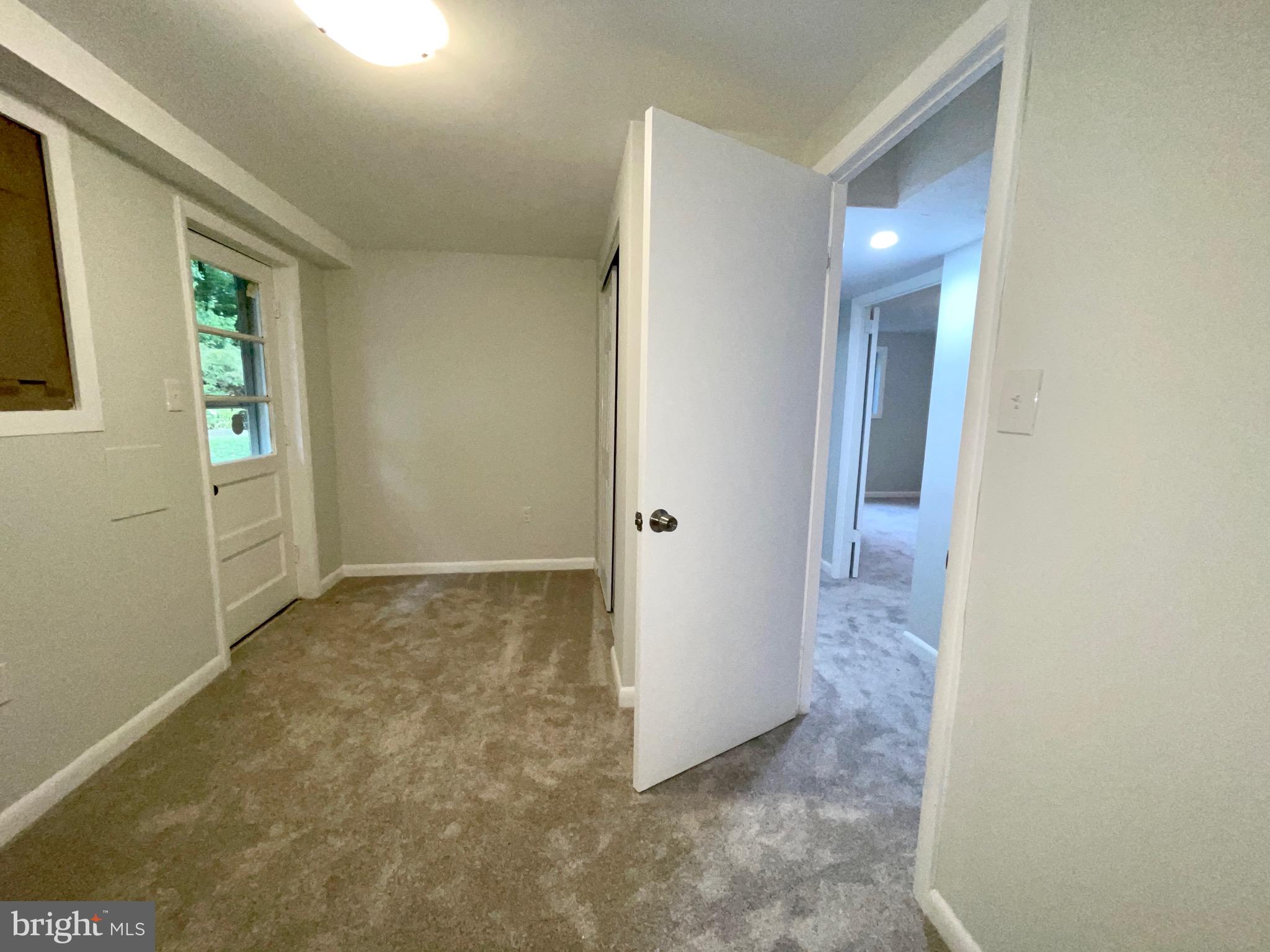 FORT WASHINGTON - Residential Lease