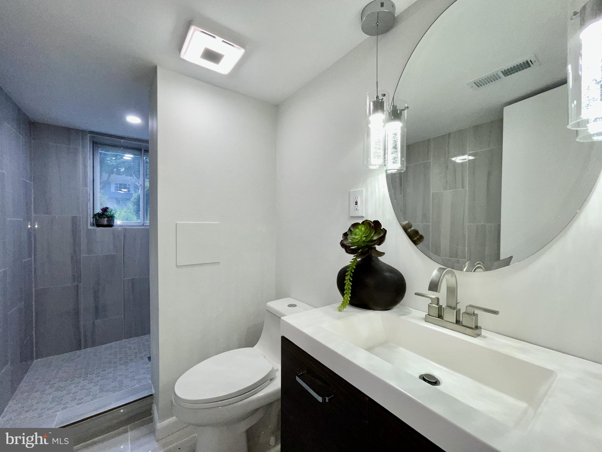 FORT WASHINGTON - Residential Lease