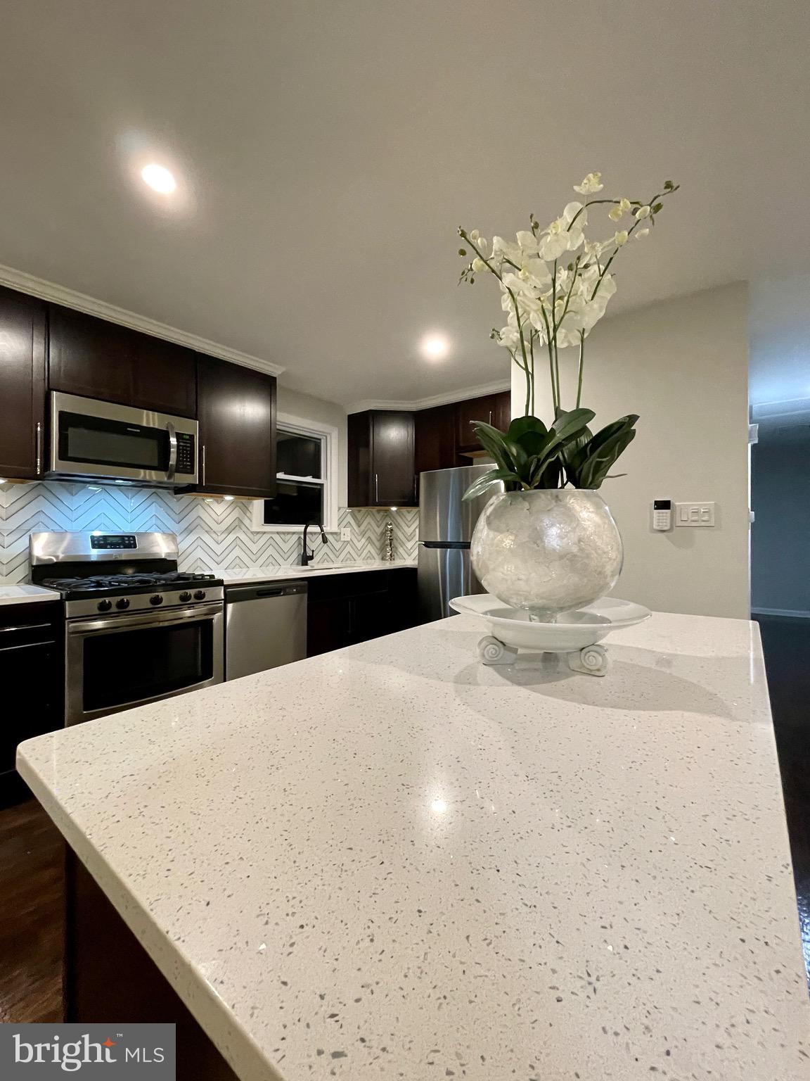 FORT WASHINGTON - Residential Lease