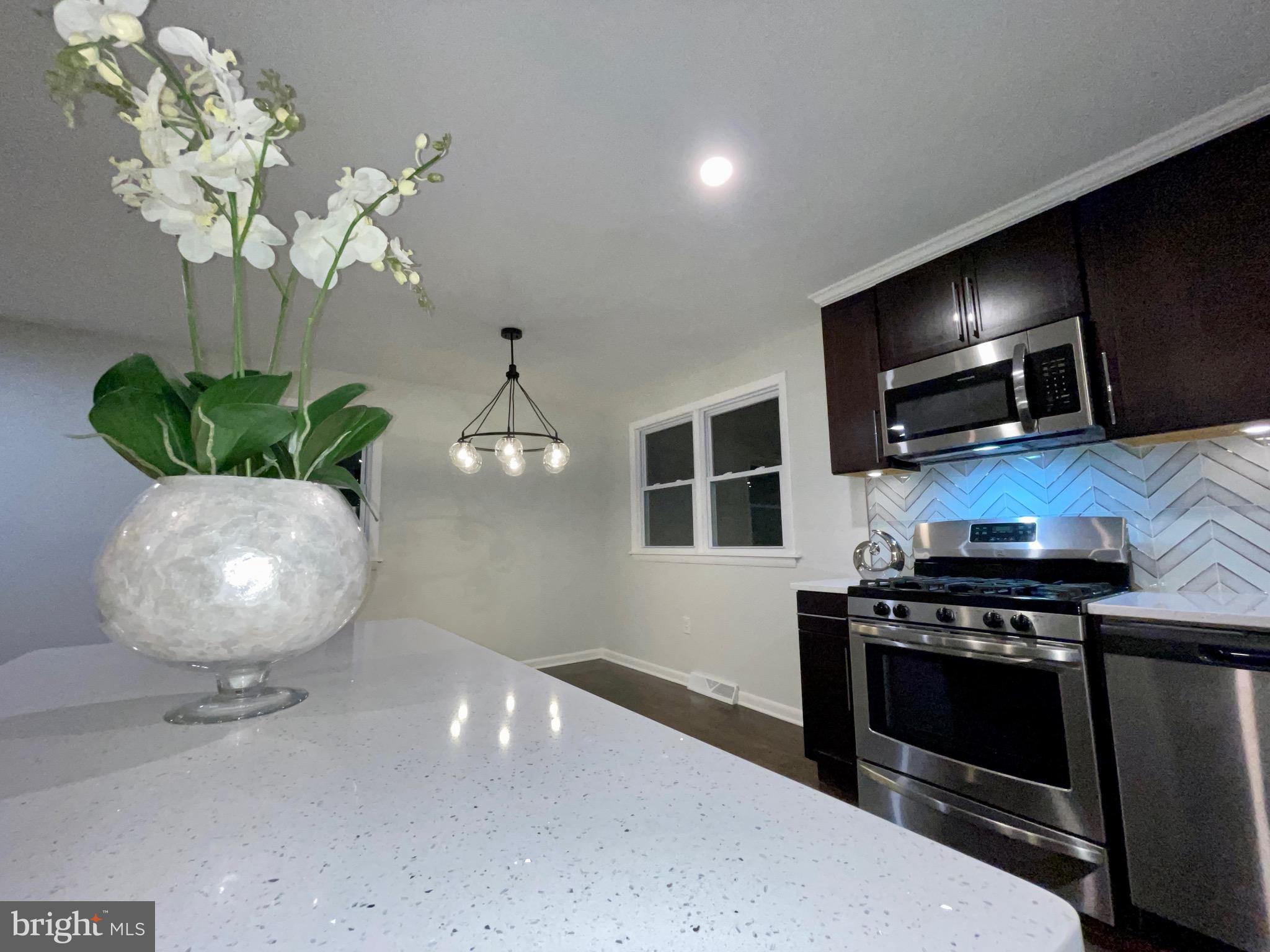 FORT WASHINGTON - Residential Lease