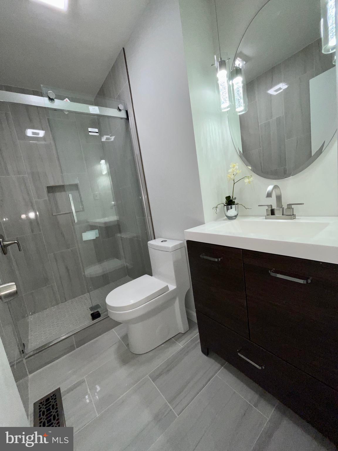 FORT WASHINGTON - Residential Lease