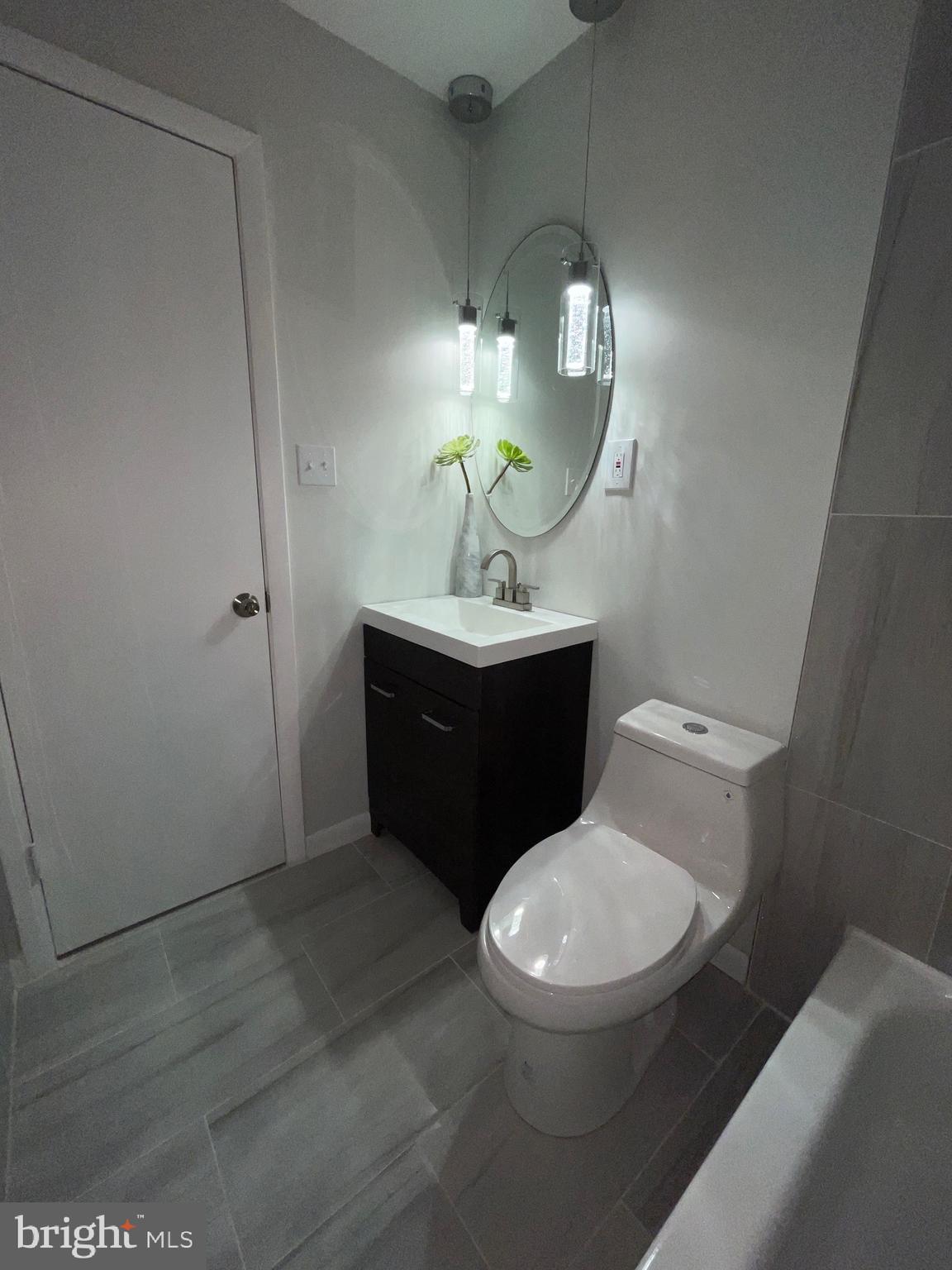 FORT WASHINGTON - Residential Lease