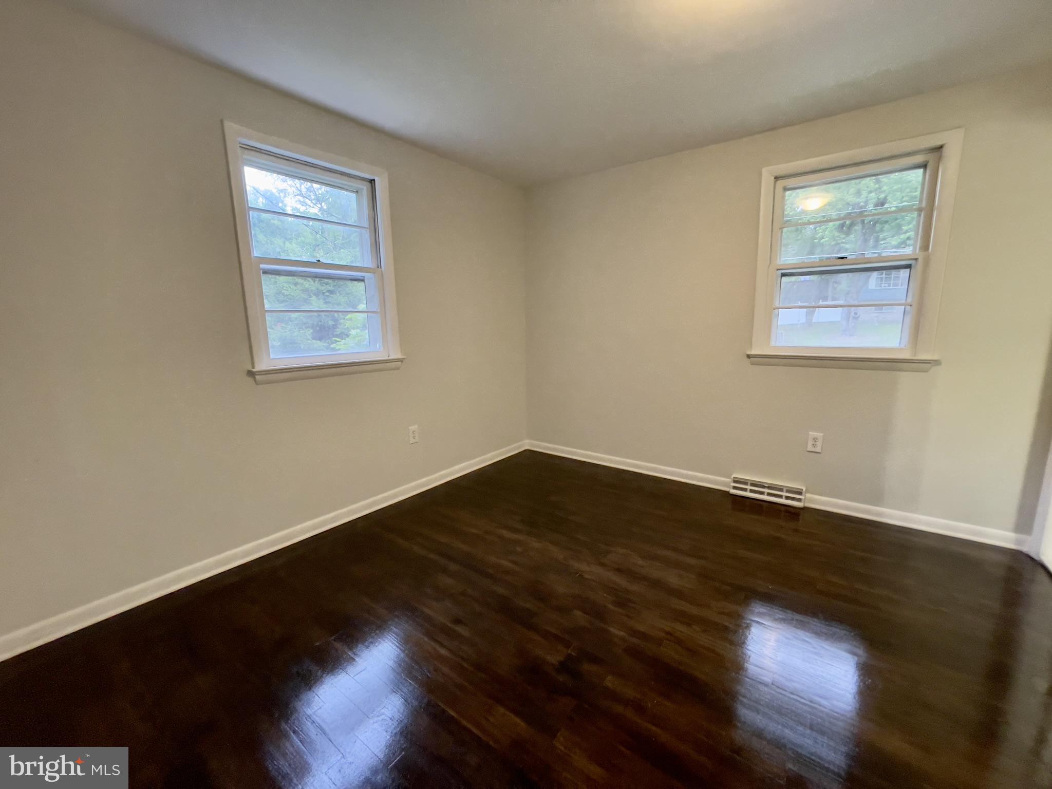 FORT WASHINGTON - Residential Lease