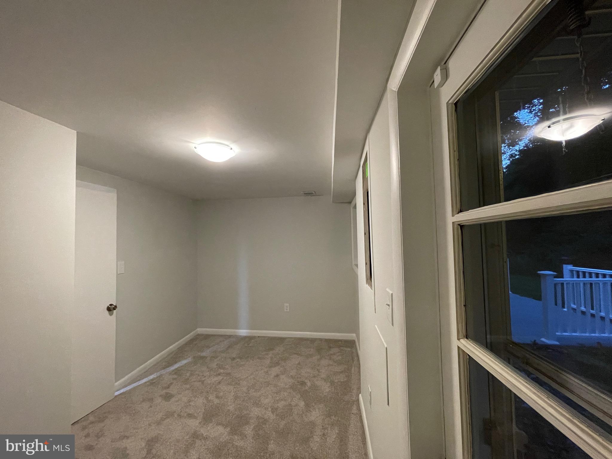 FORT WASHINGTON - Residential Lease