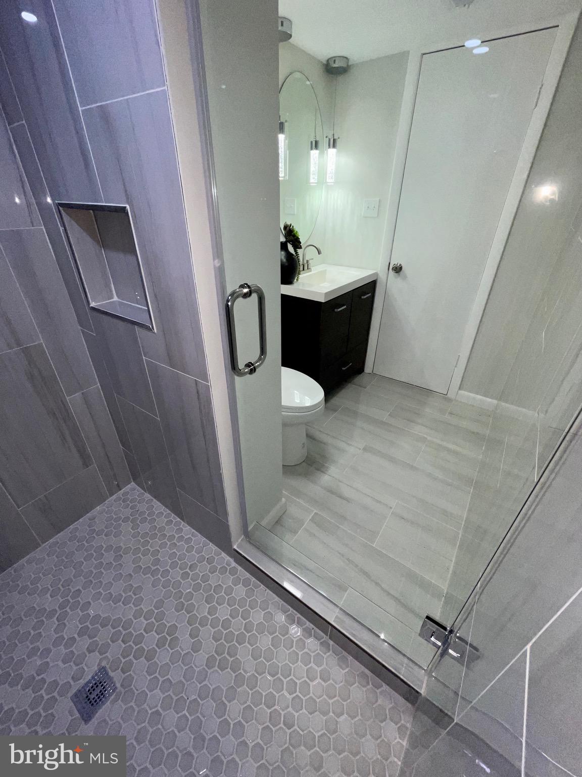 FORT WASHINGTON - Residential Lease