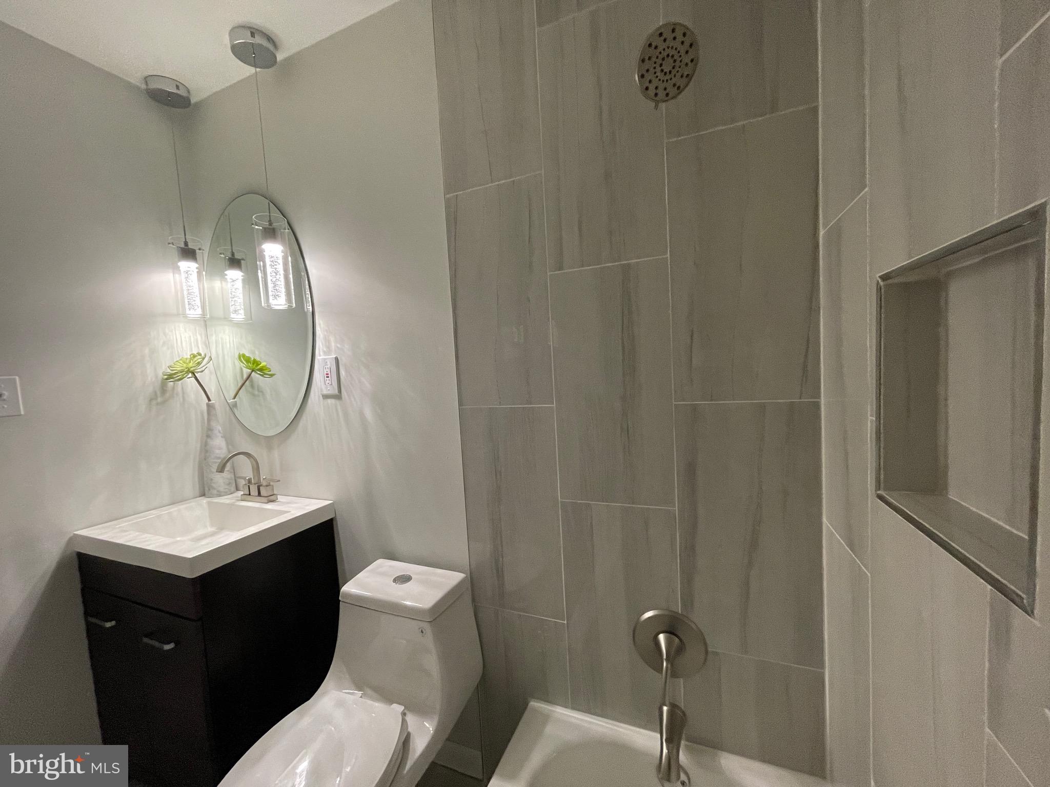 FORT WASHINGTON - Residential Lease