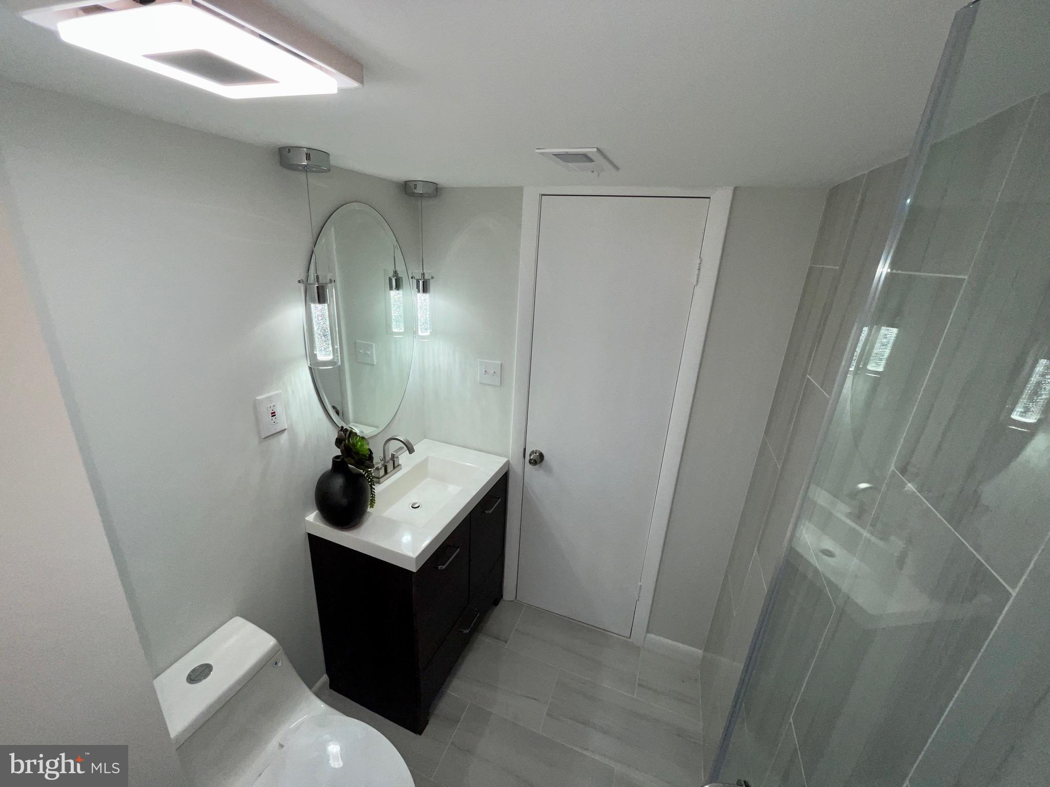 FORT WASHINGTON - Residential Lease