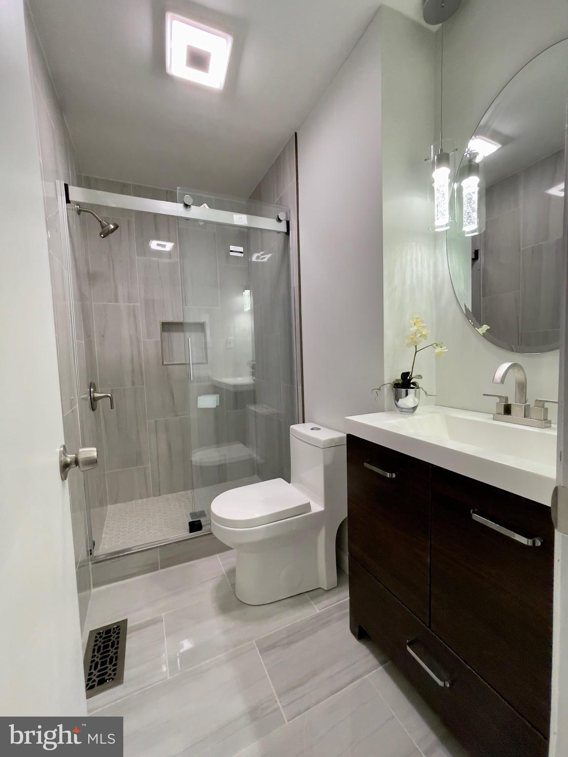 FORT WASHINGTON - Residential Lease