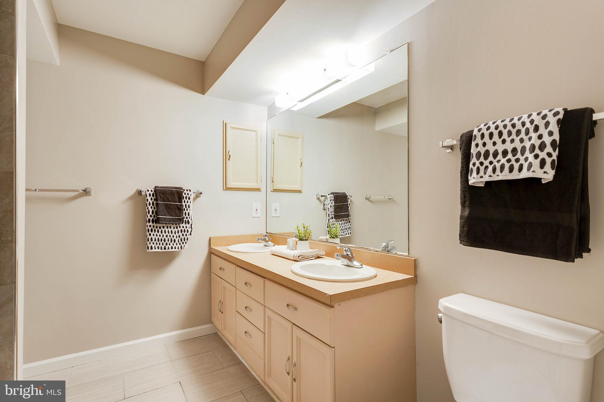 WINDGATE III - Residential