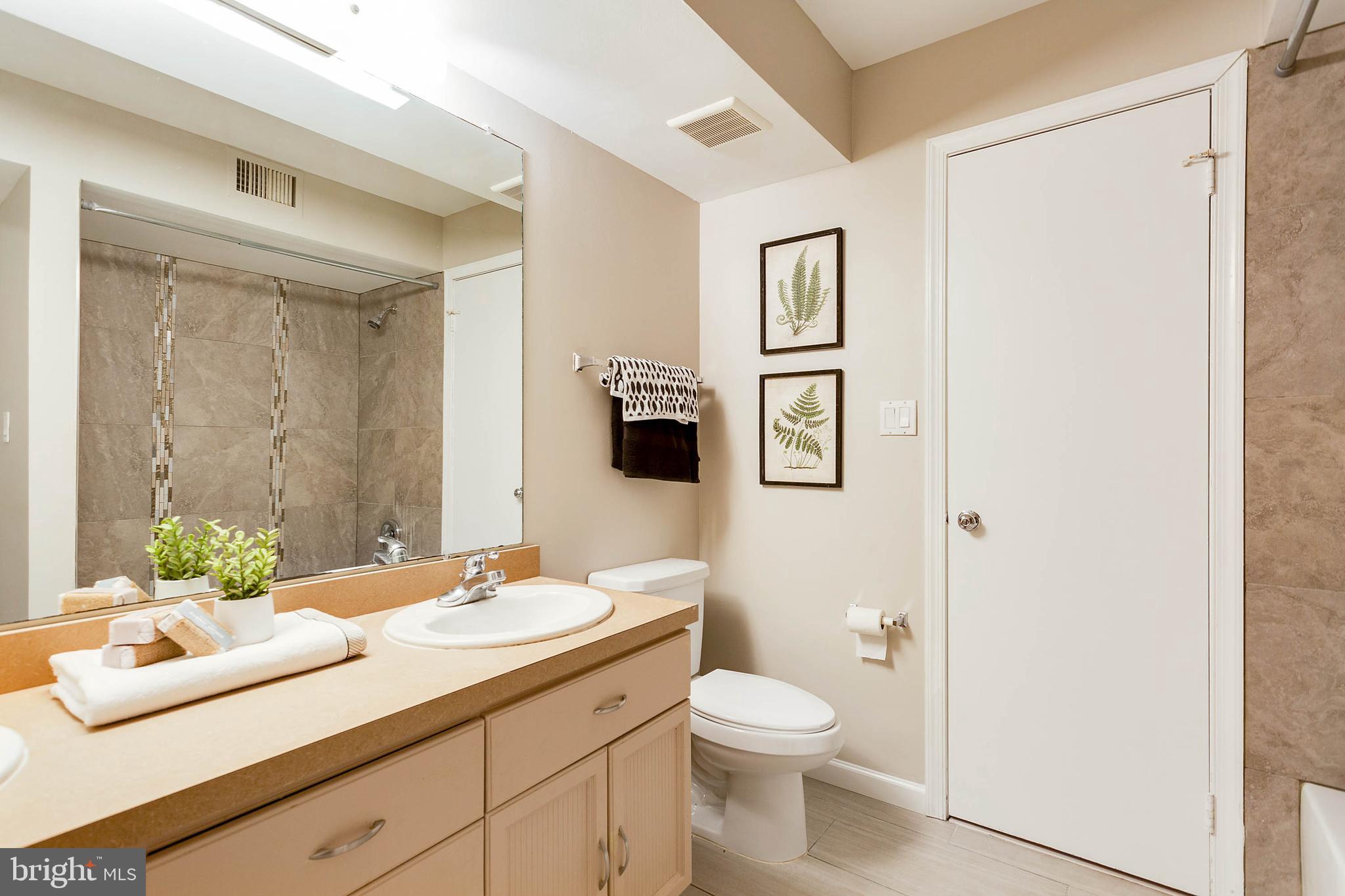 WINDGATE III - Residential