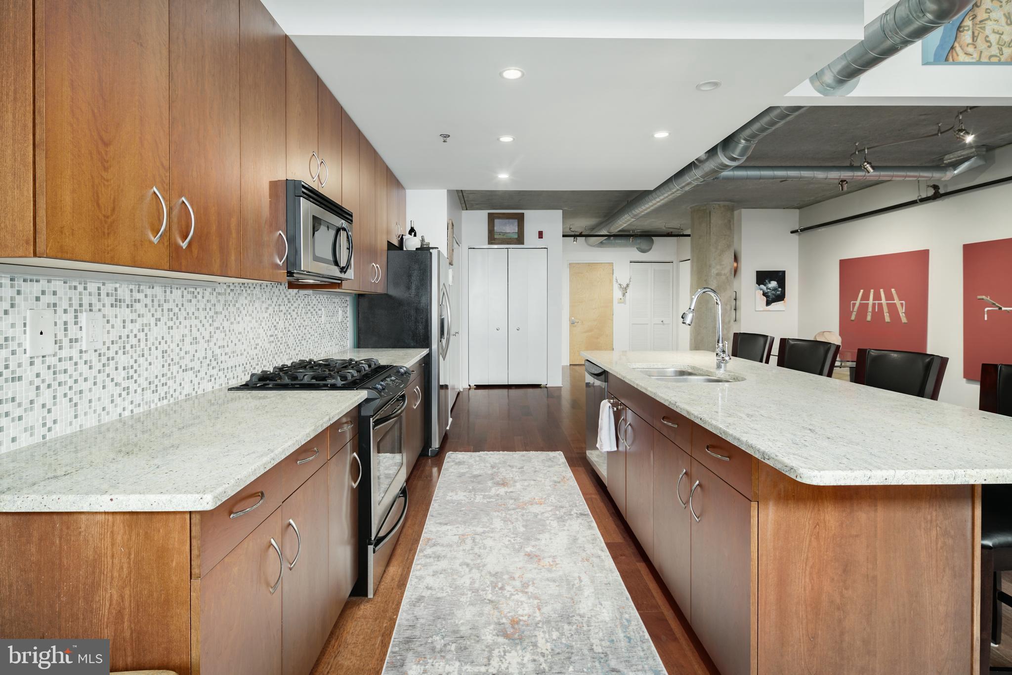 AVENUE OF THE ARTS - Residential Lease