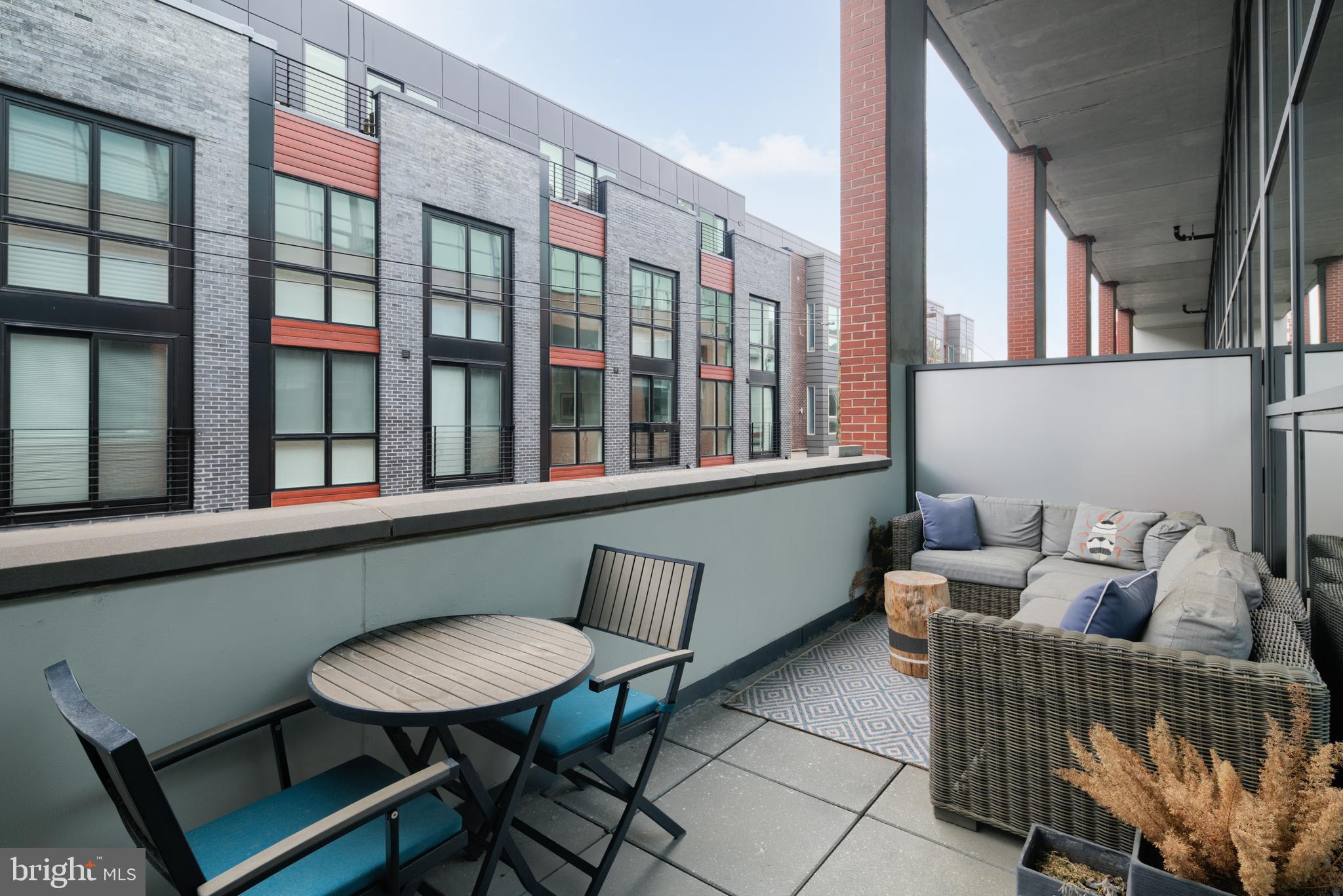 AVENUE OF THE ARTS - Residential Lease