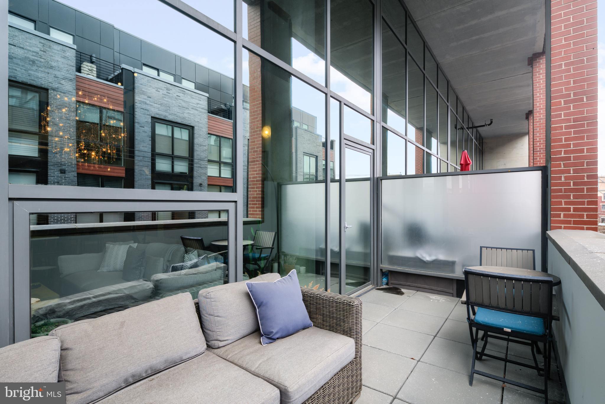 AVENUE OF THE ARTS - Residential Lease