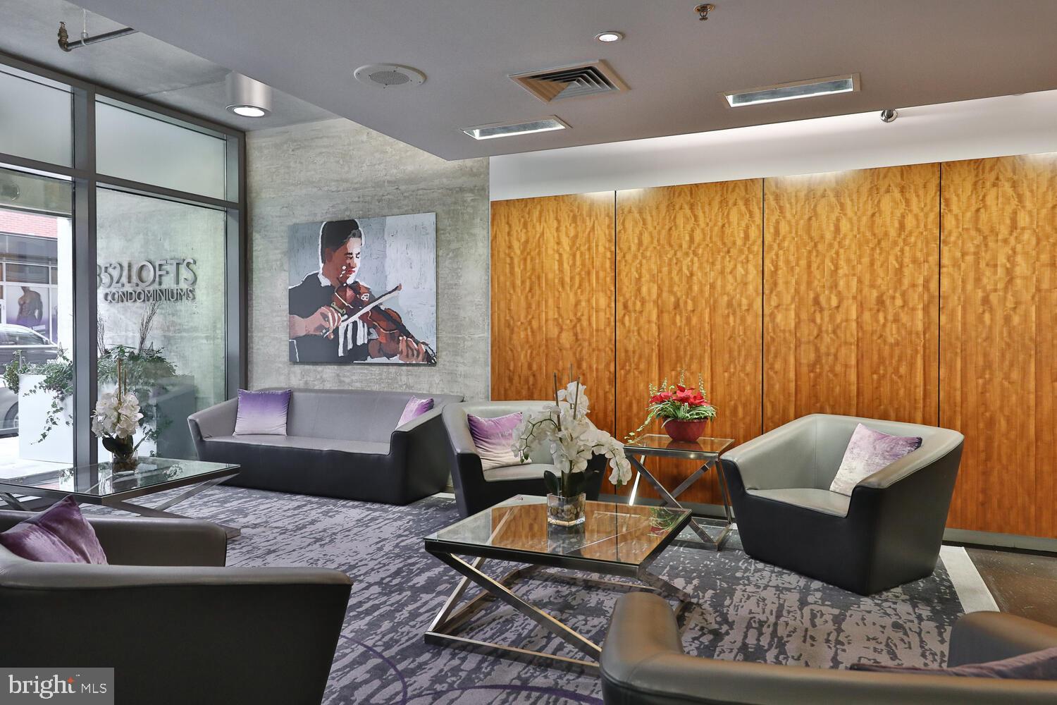 AVENUE OF THE ARTS - Residential Lease