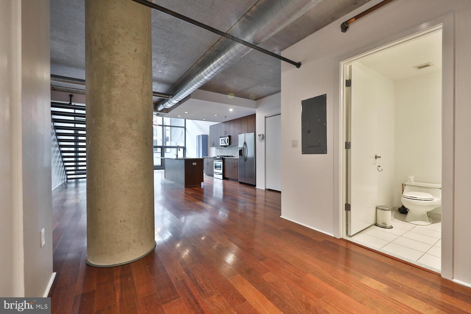 AVENUE OF THE ARTS - Residential Lease