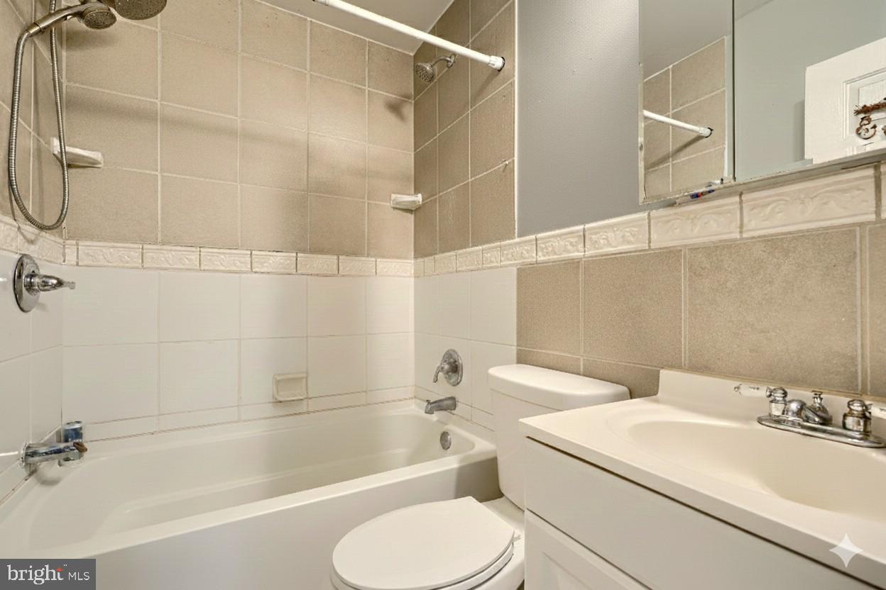 EASTERN TERRACE - Residential