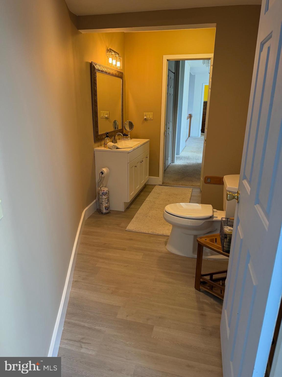 DARK HOLLOW - Residential