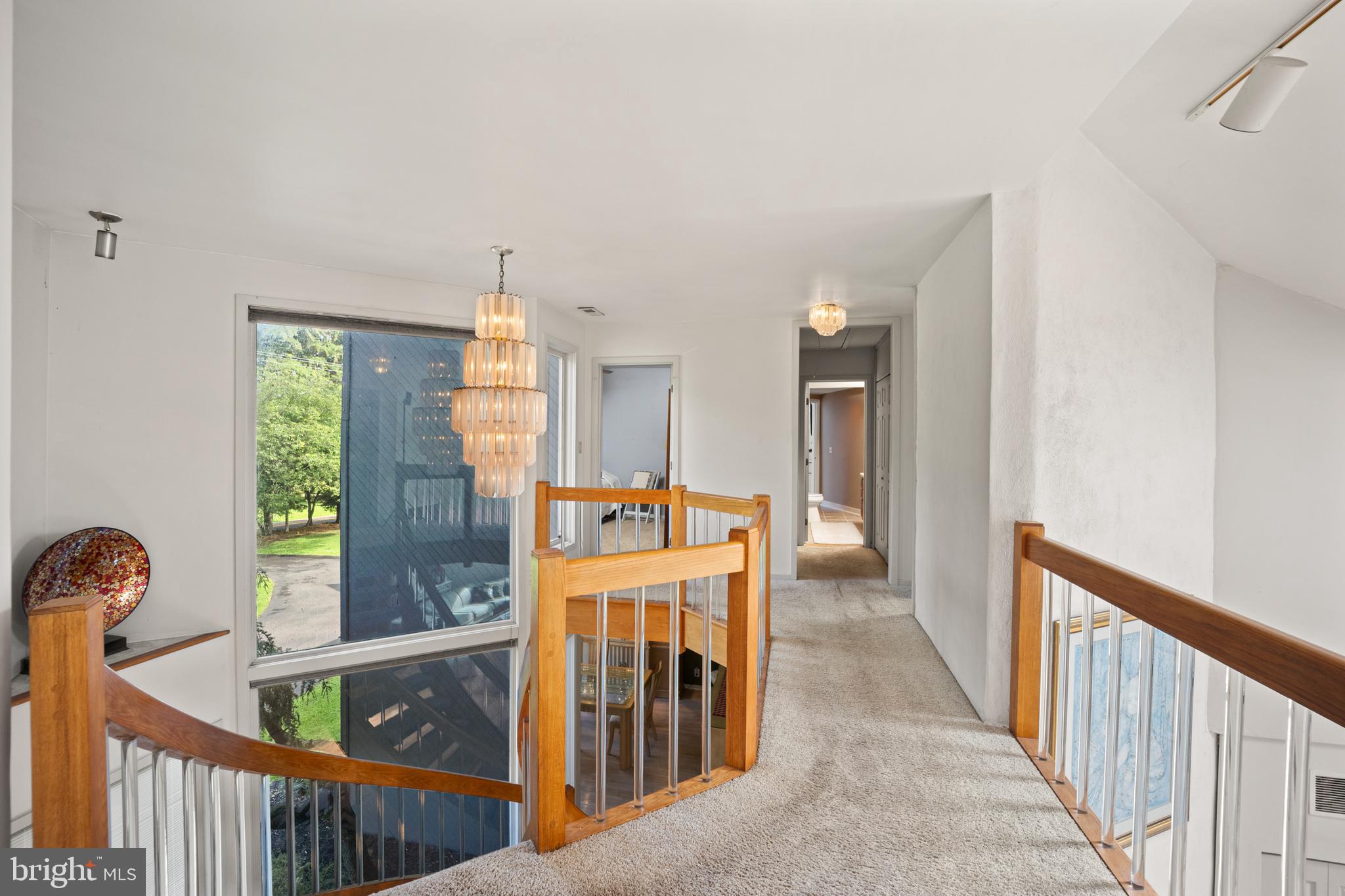 DARK HOLLOW - Residential