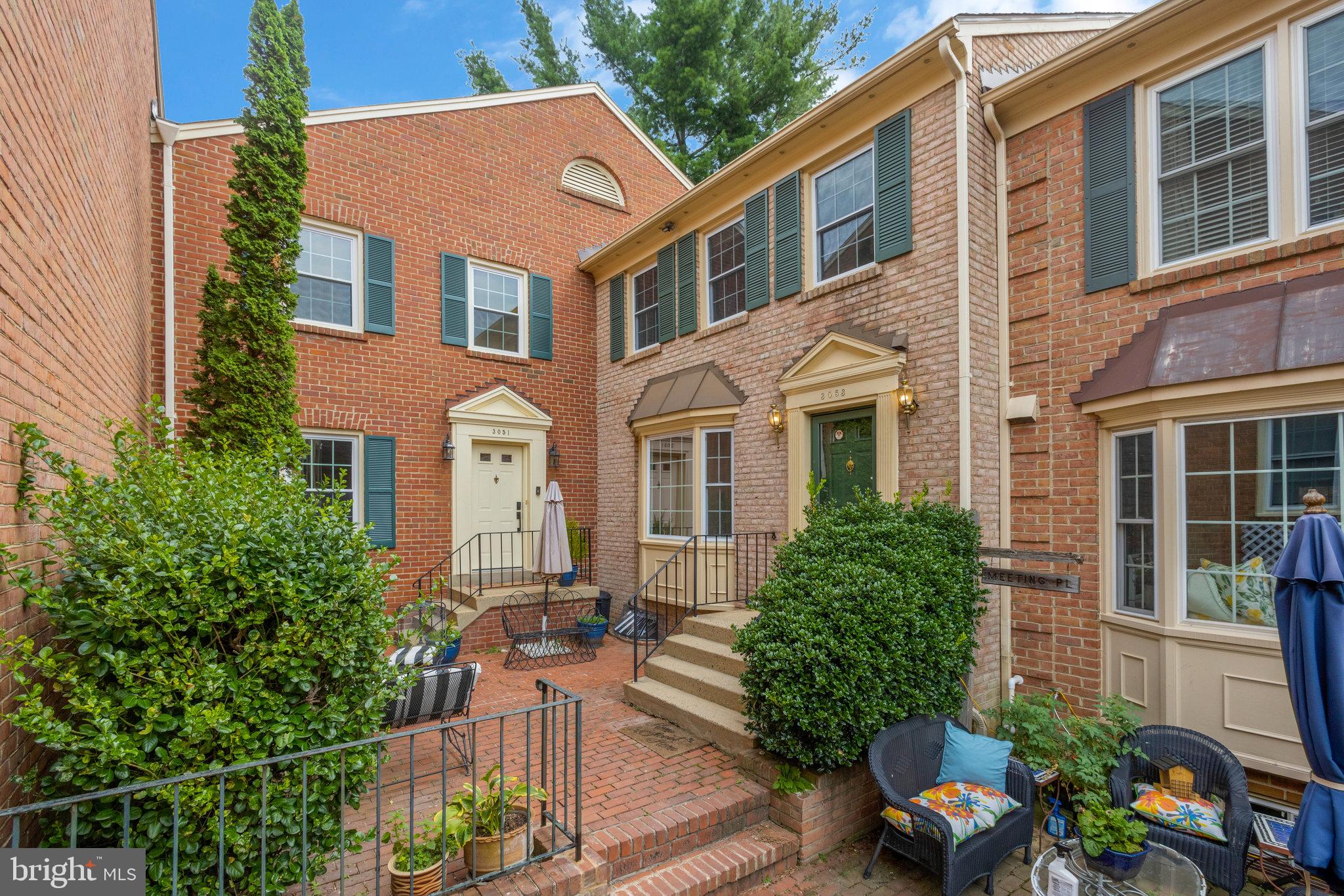 3053 MEETING STREET
