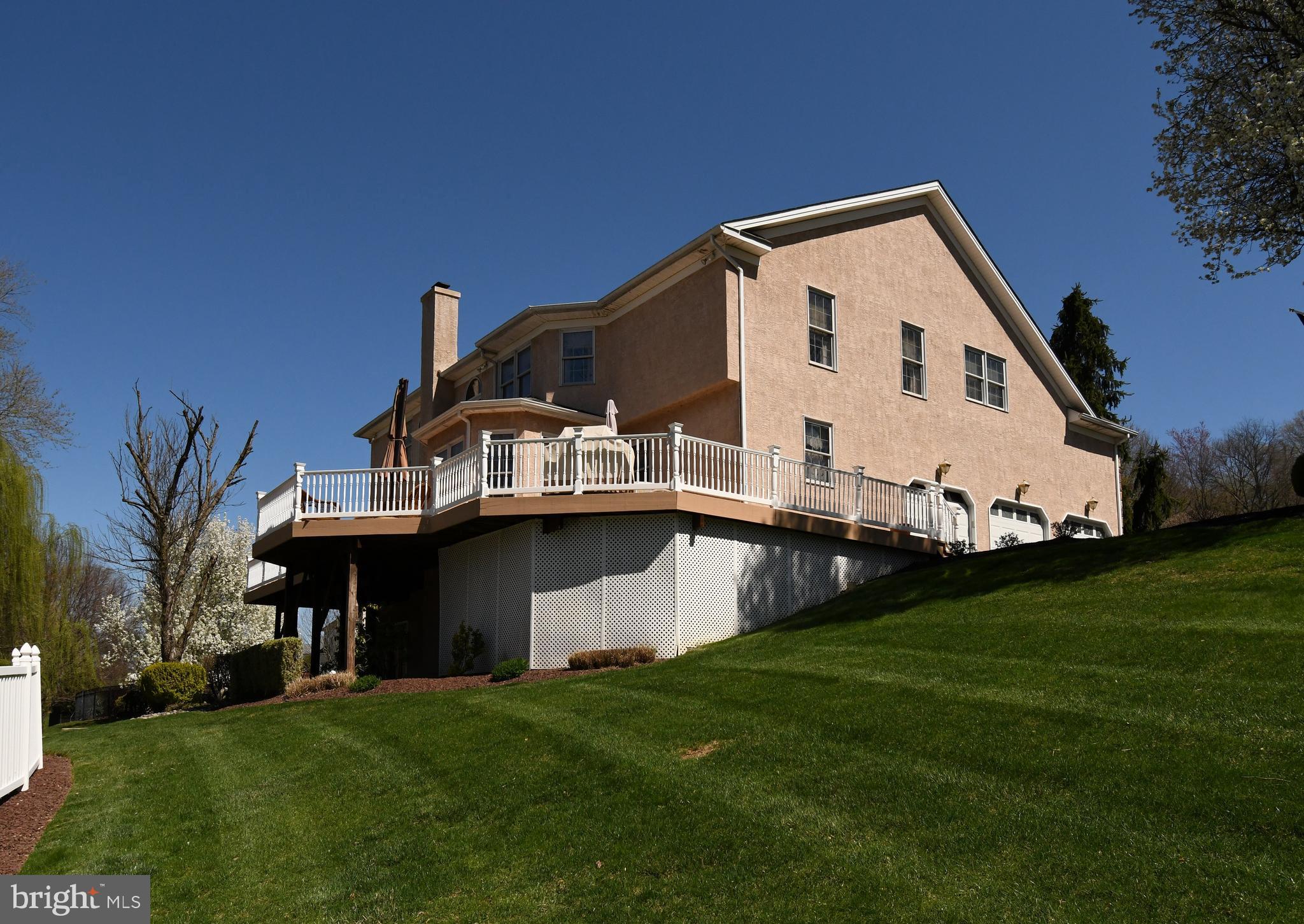 HOLLAND MEADOWS - Residential