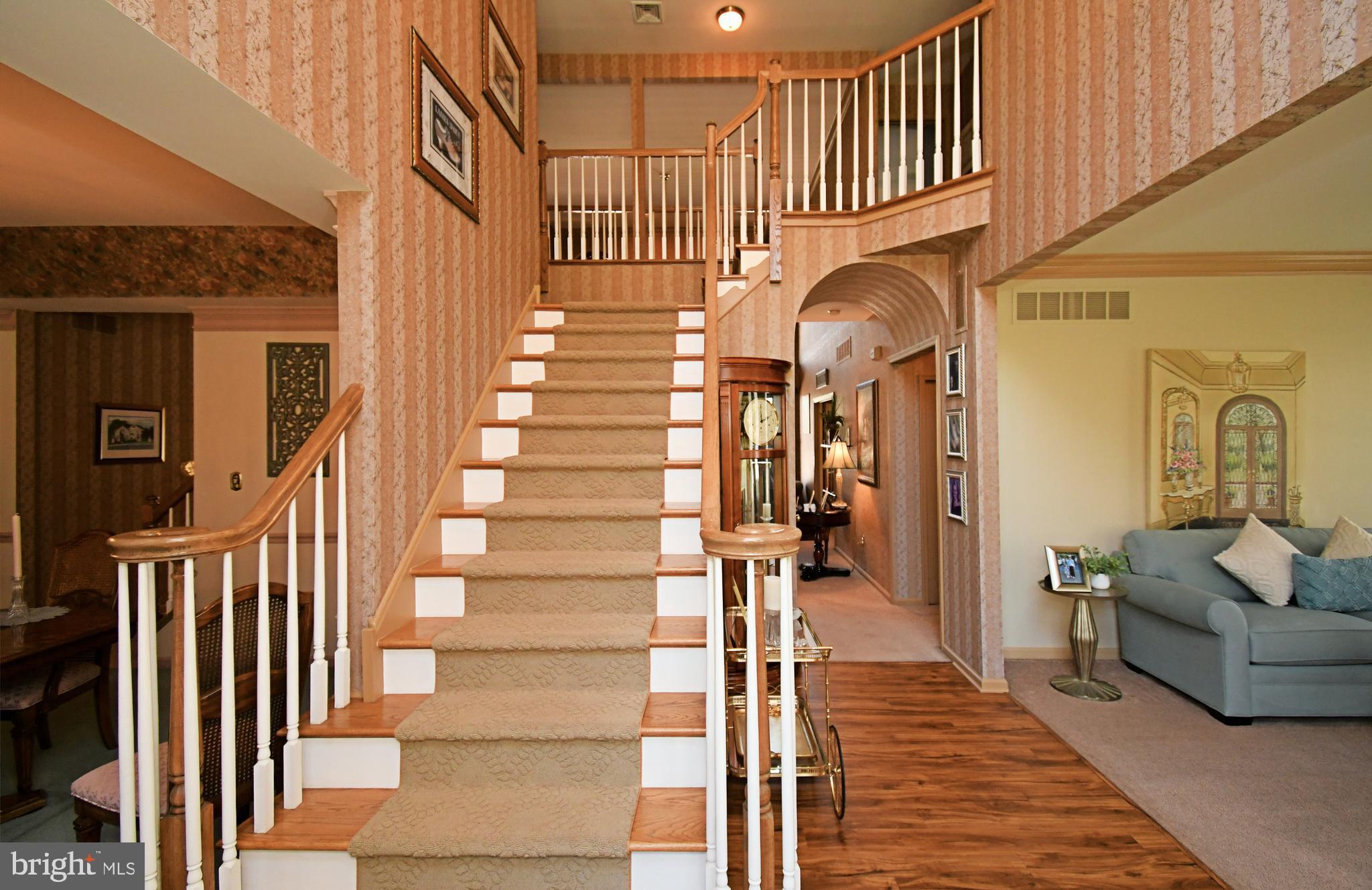 HOLLAND MEADOWS - Residential