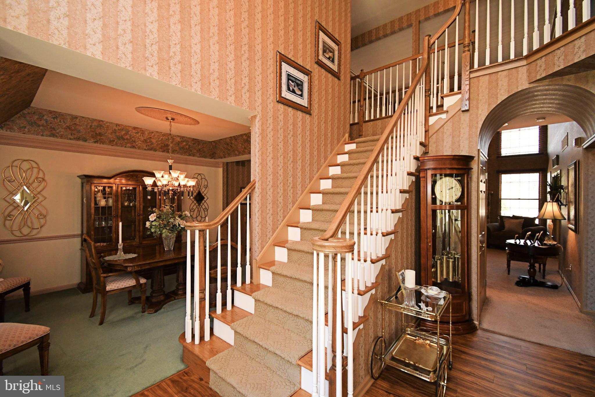 HOLLAND MEADOWS - Residential