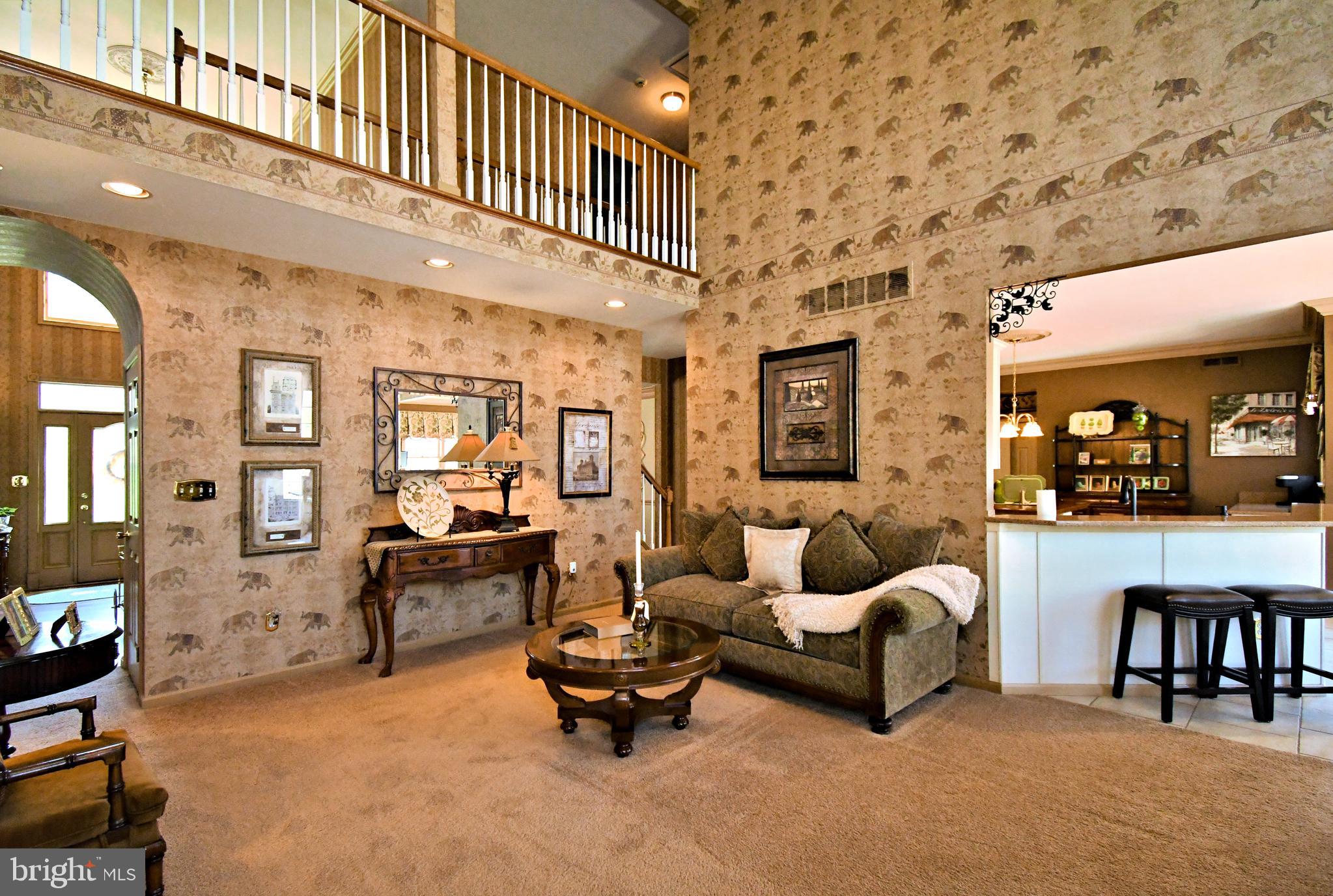 HOLLAND MEADOWS - Residential