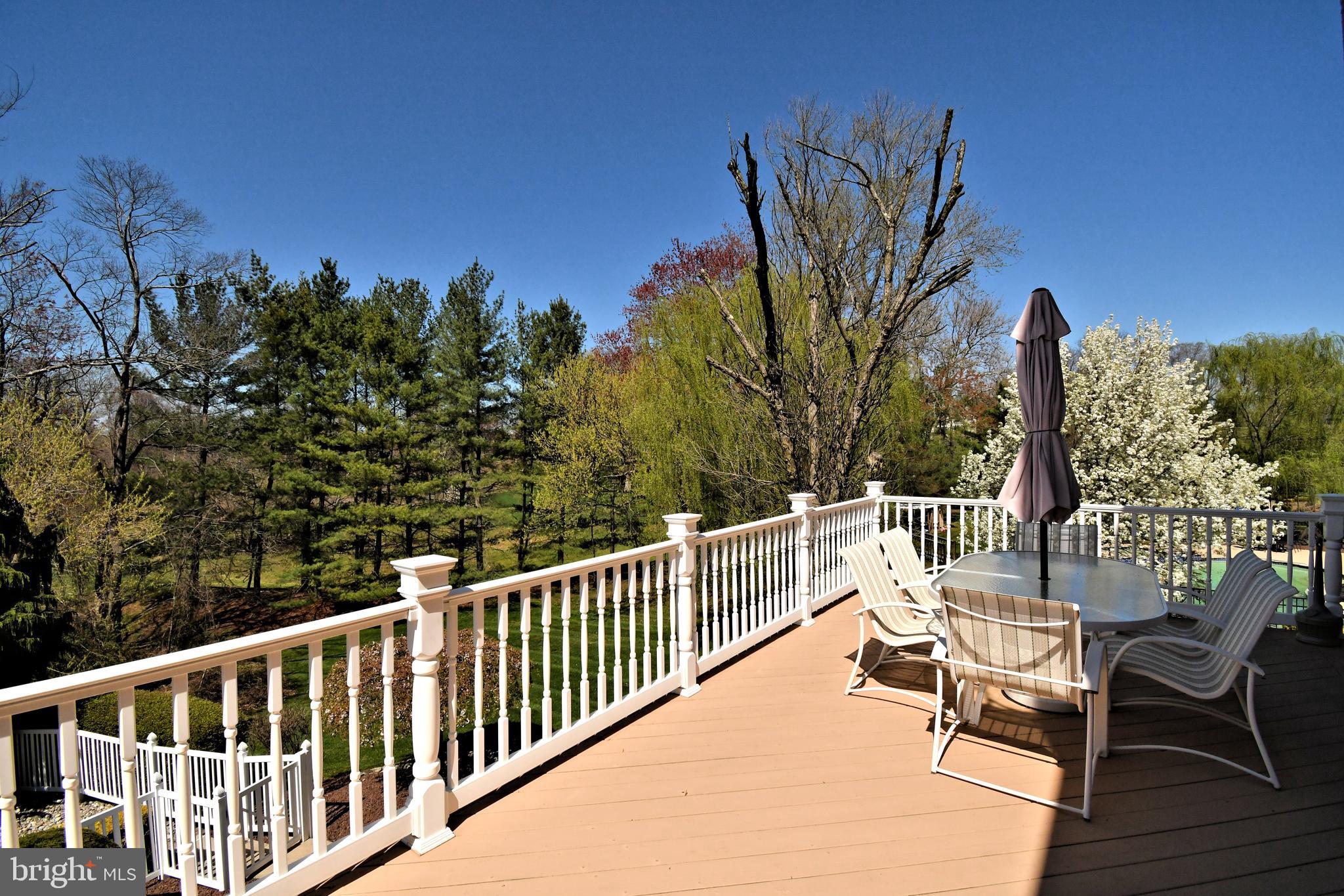 HOLLAND MEADOWS - Residential