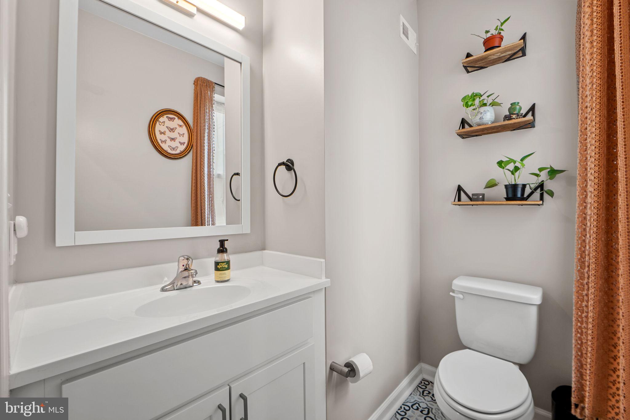 JOHNSTON SQUARE - Residential