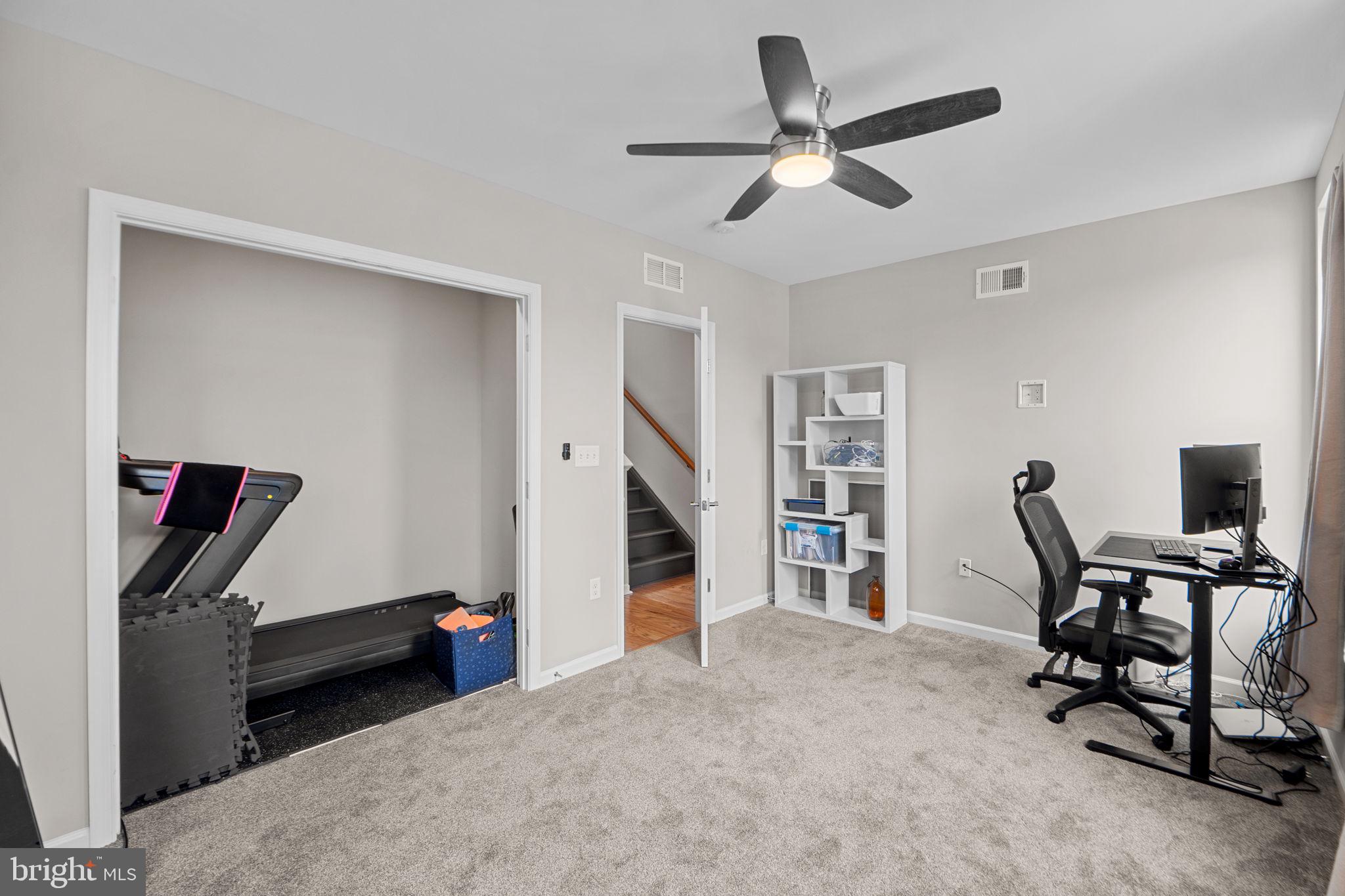 JOHNSTON SQUARE - Residential