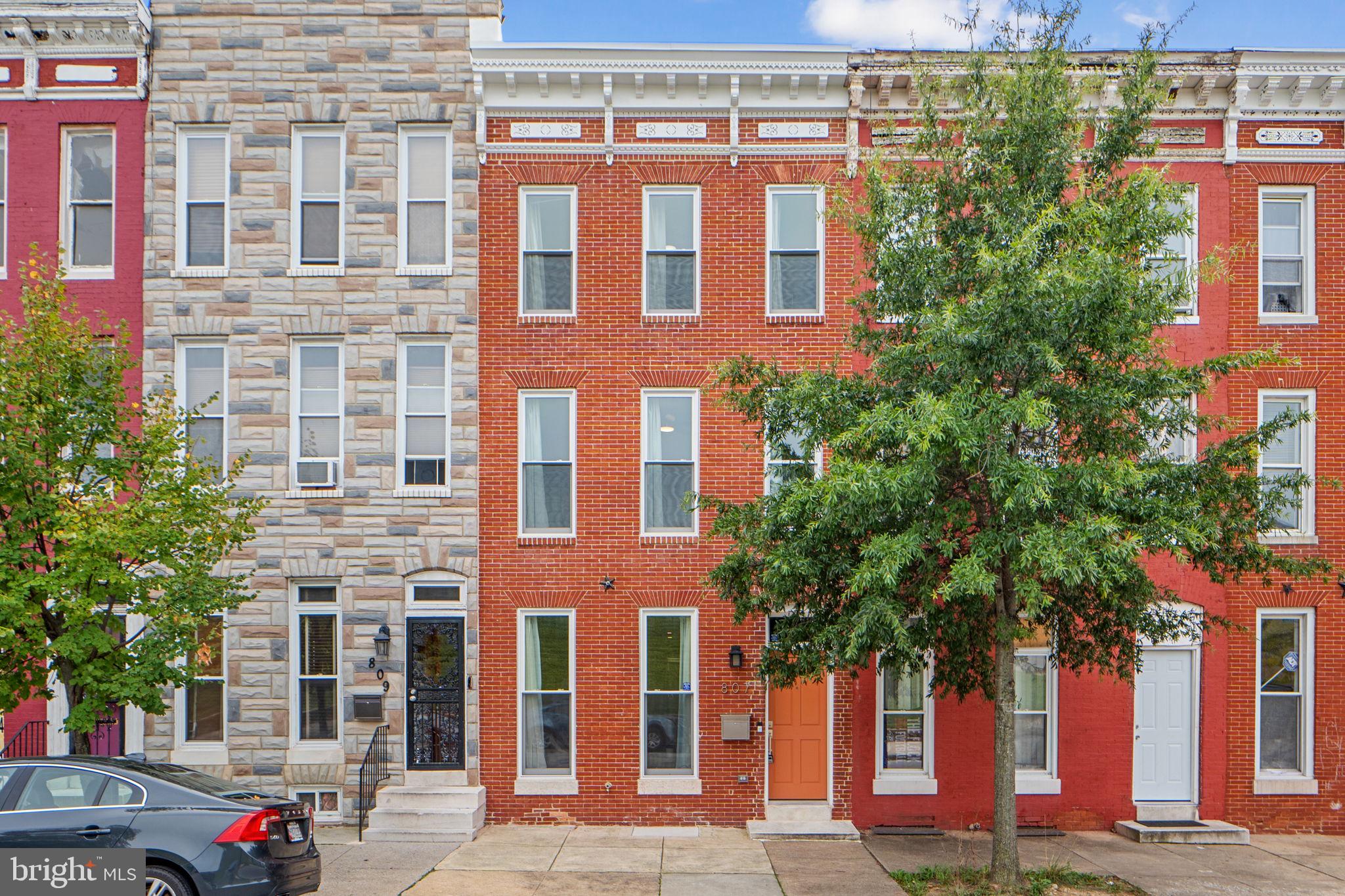 JOHNSTON SQUARE - Residential