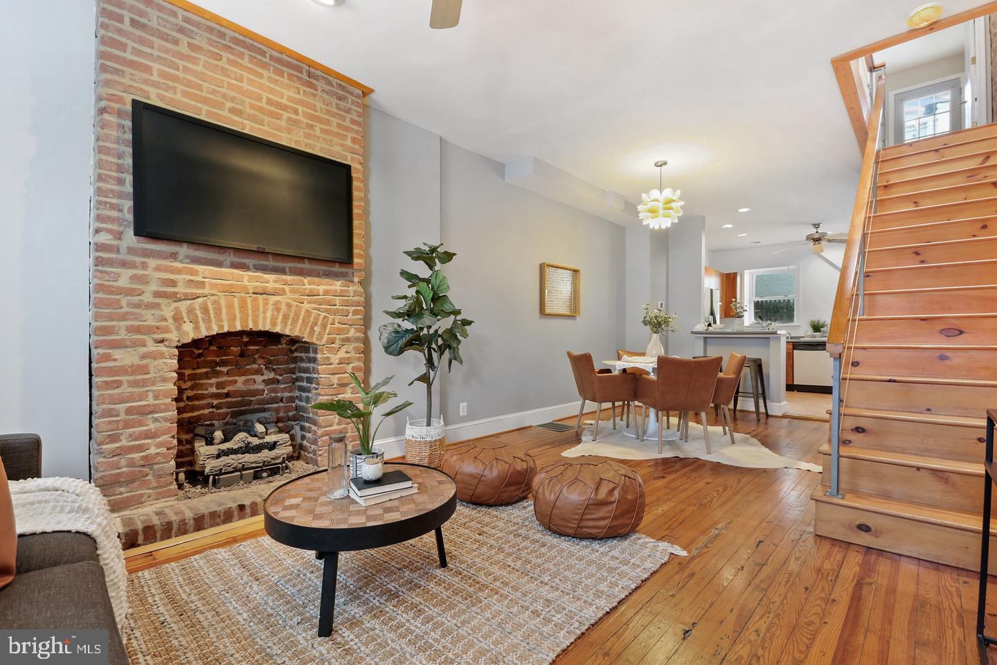 FEDERAL HILL HISTORIC DISTRICT - Residential Lease