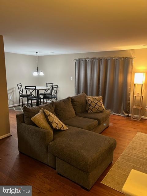 CROMWELL FOUNTAIN - Residential Lease