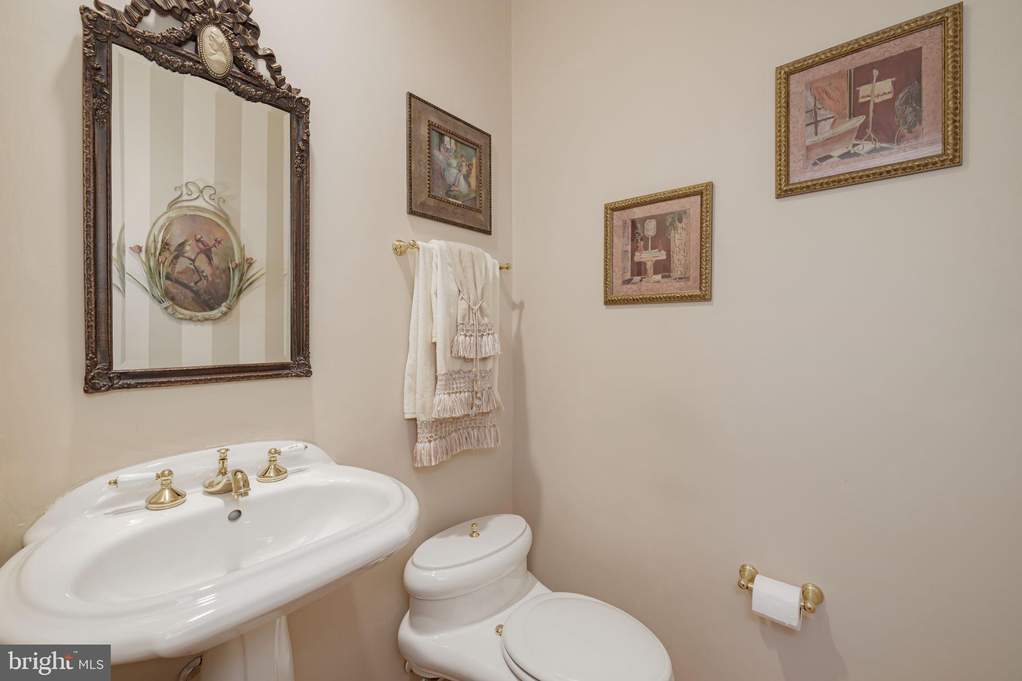 KINGSTOWNE - Residential