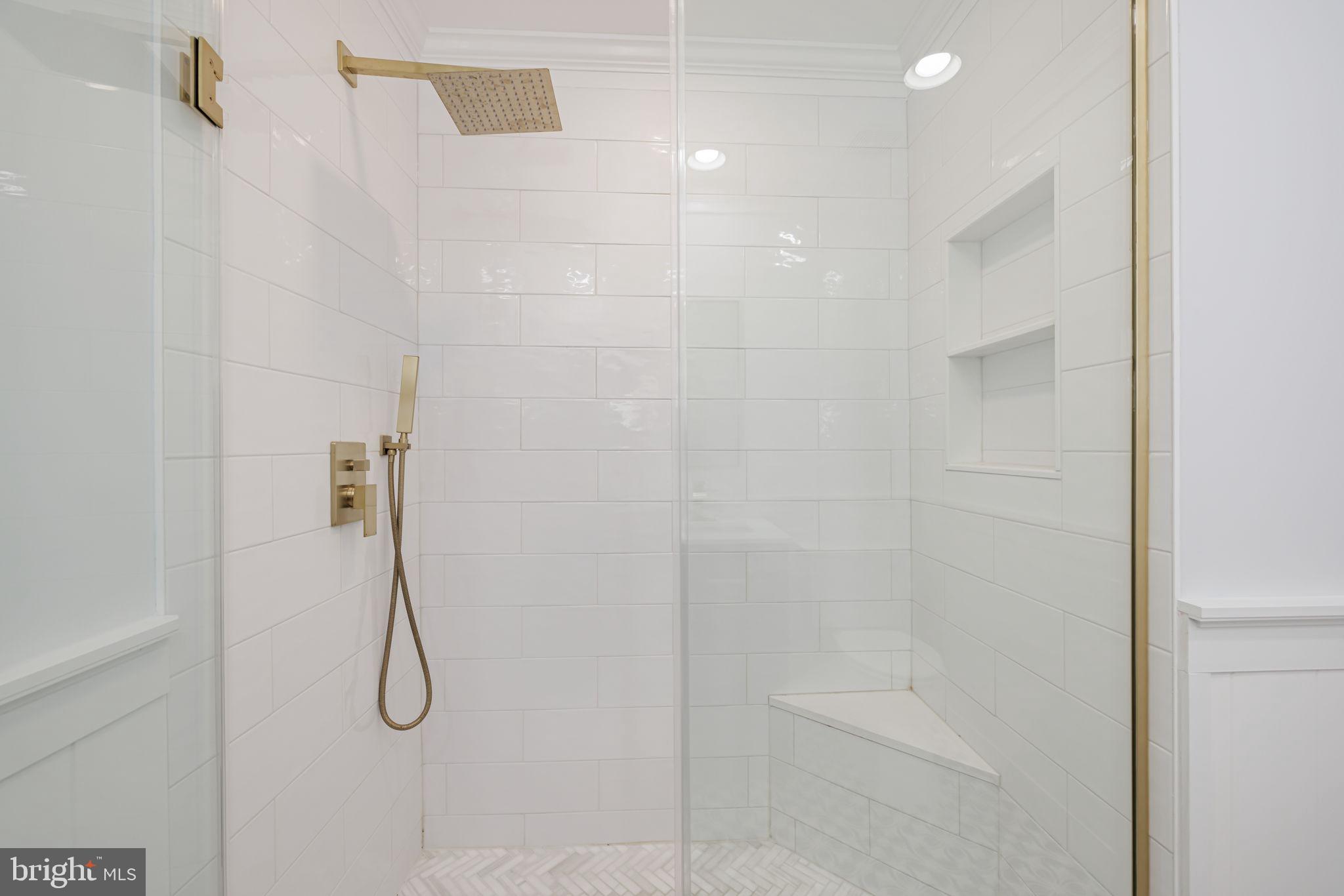 KINGSTOWNE - Residential