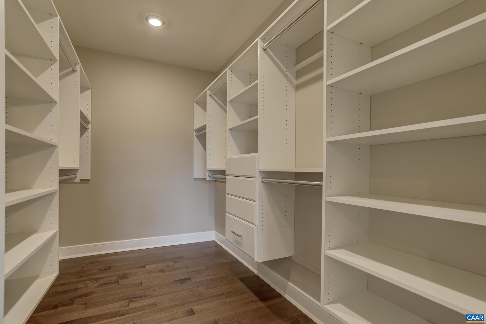 OLD TRAIL - Residential