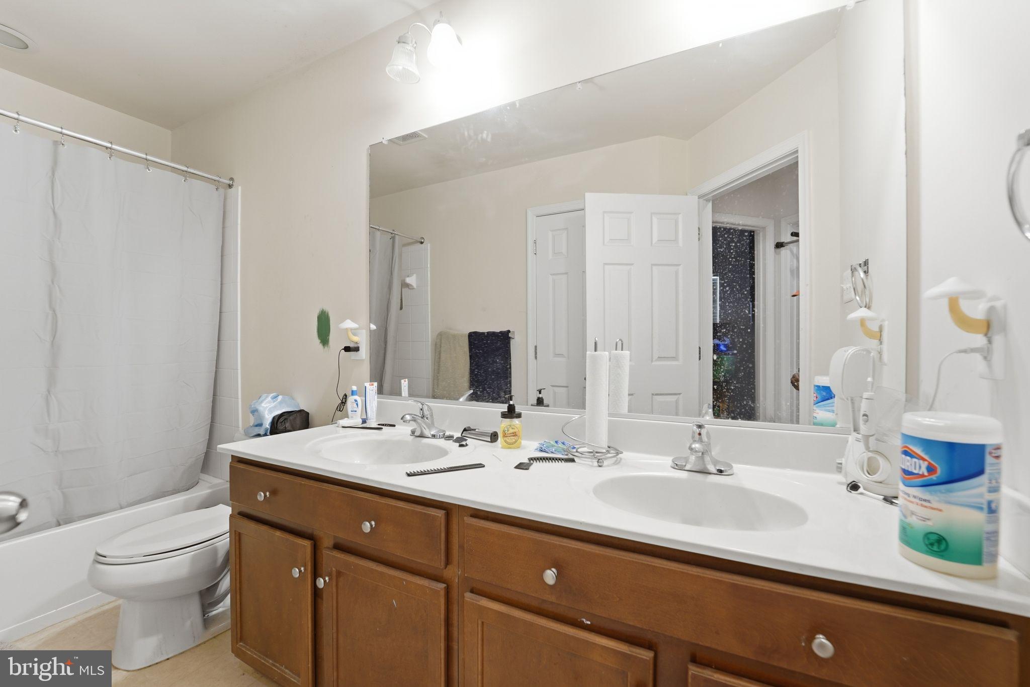 BRINKLEY MANOR - Residential