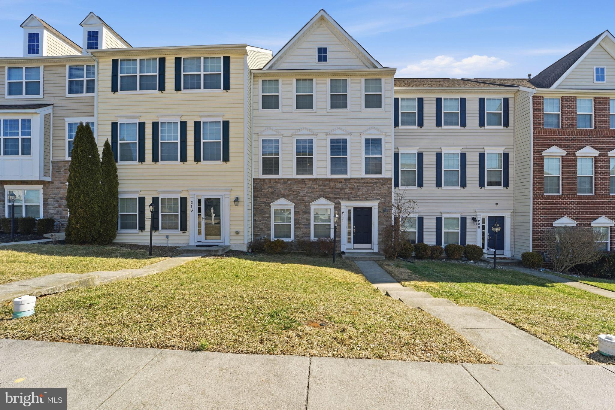 BRINKLEY MANOR - Residential