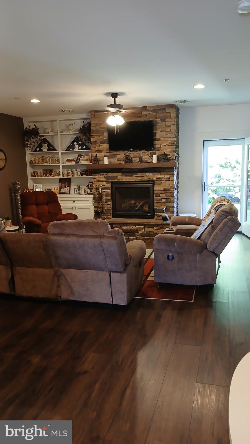 MEADOWSGREEN - Residential