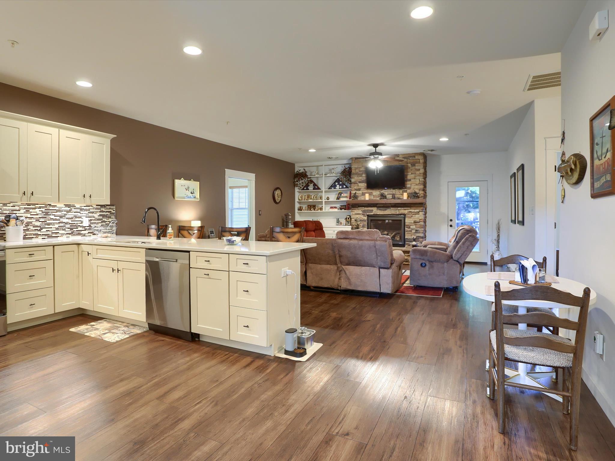 MEADOWSGREEN - Residential