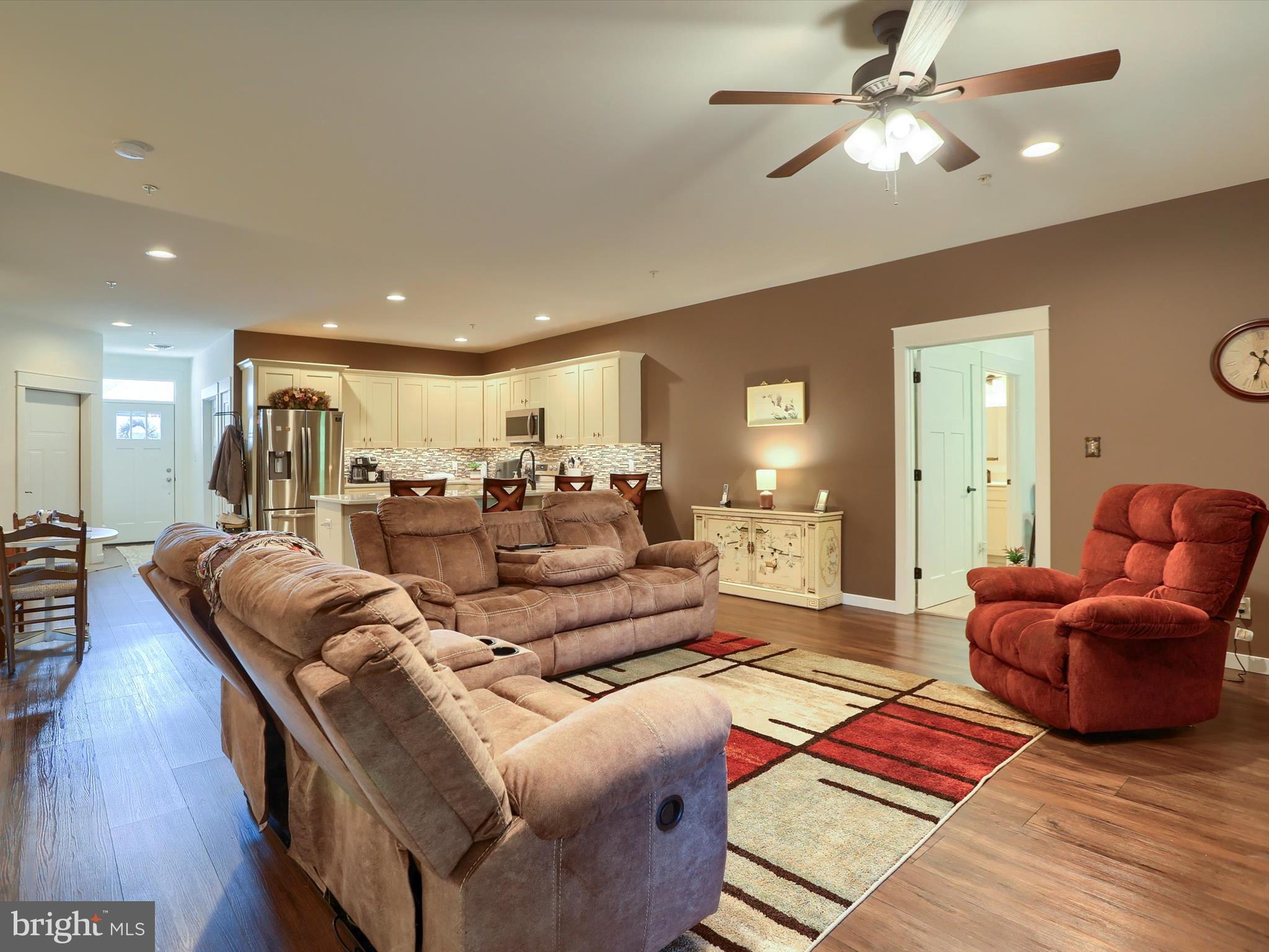 MEADOWSGREEN - Residential